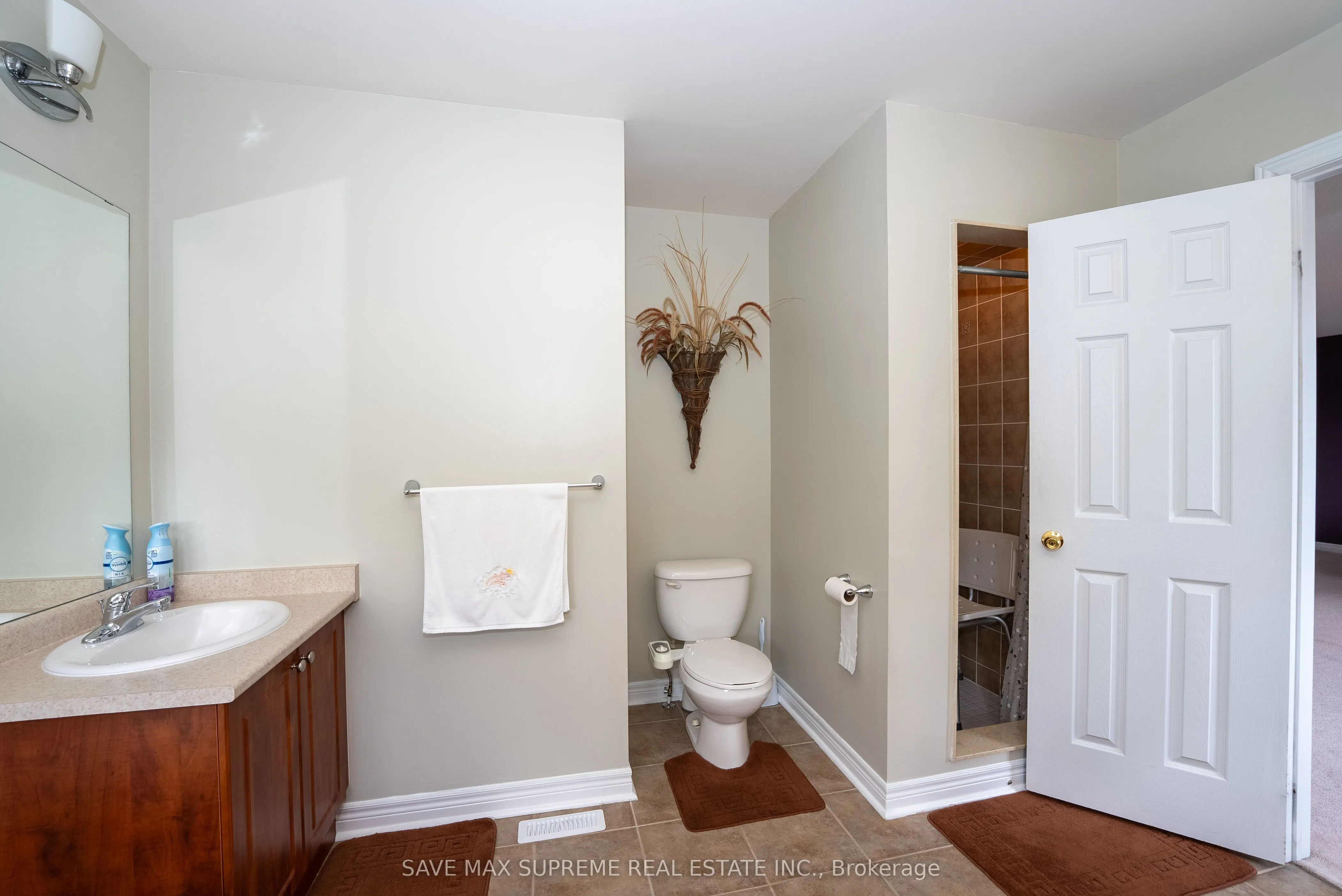 4 Ozark Court