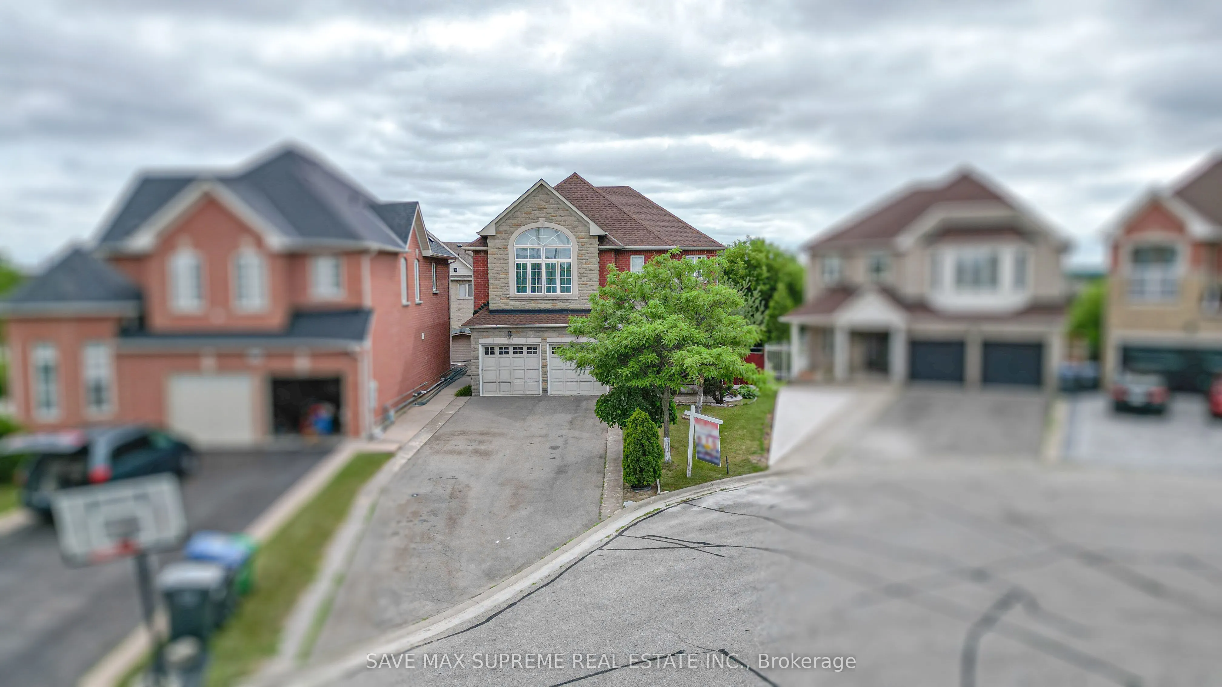 4 Ozark Court