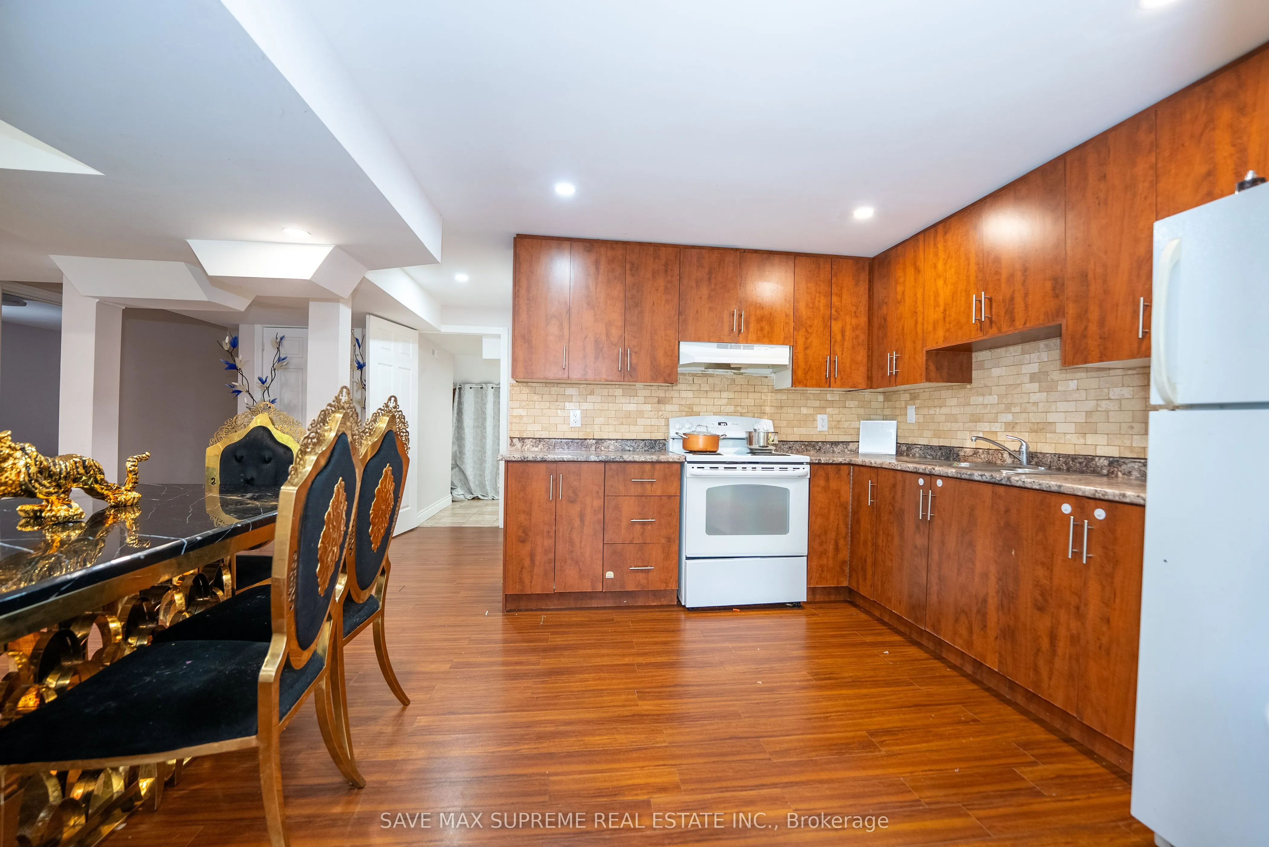 4 Ozark Court
