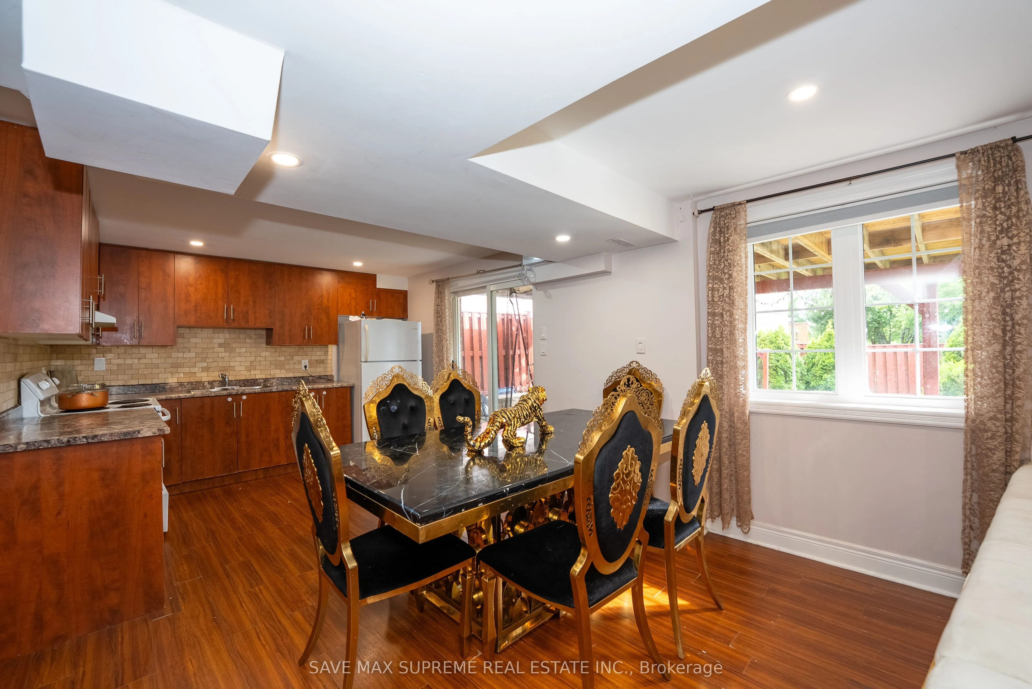 4 Ozark Court