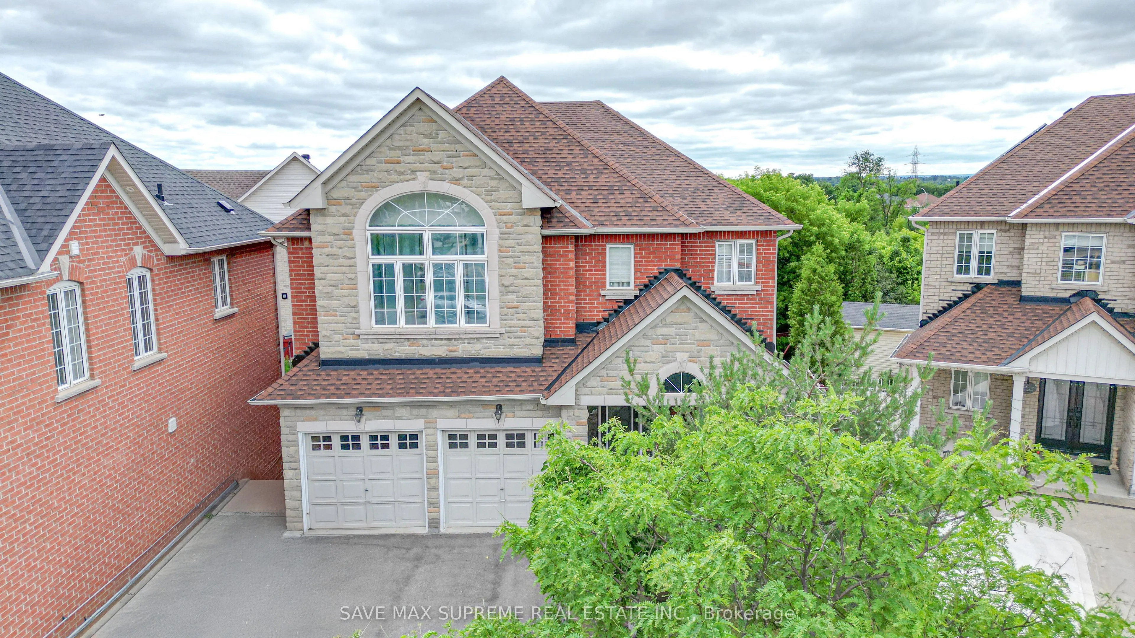 4 Ozark Court