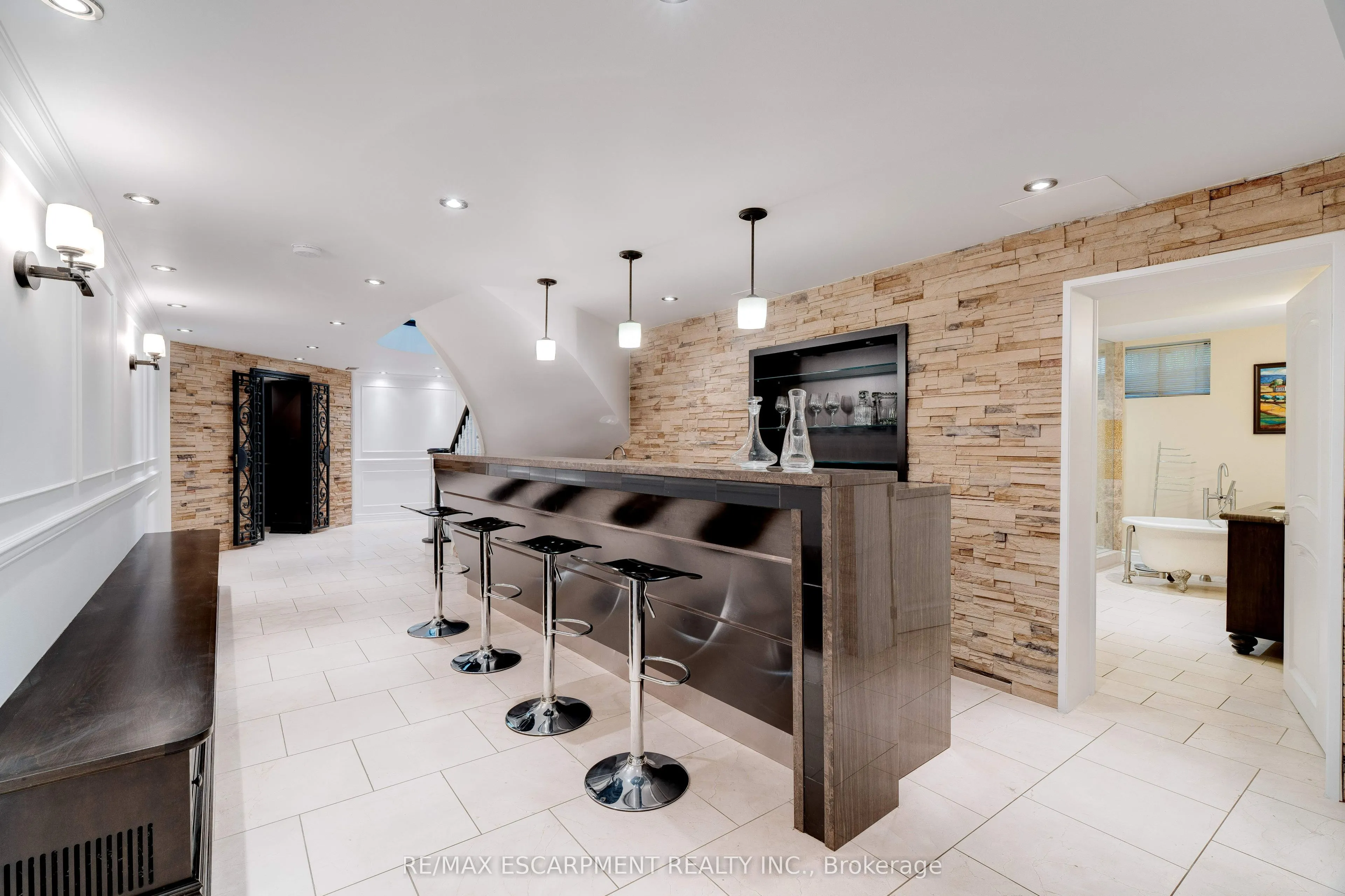 106 Appleby Place