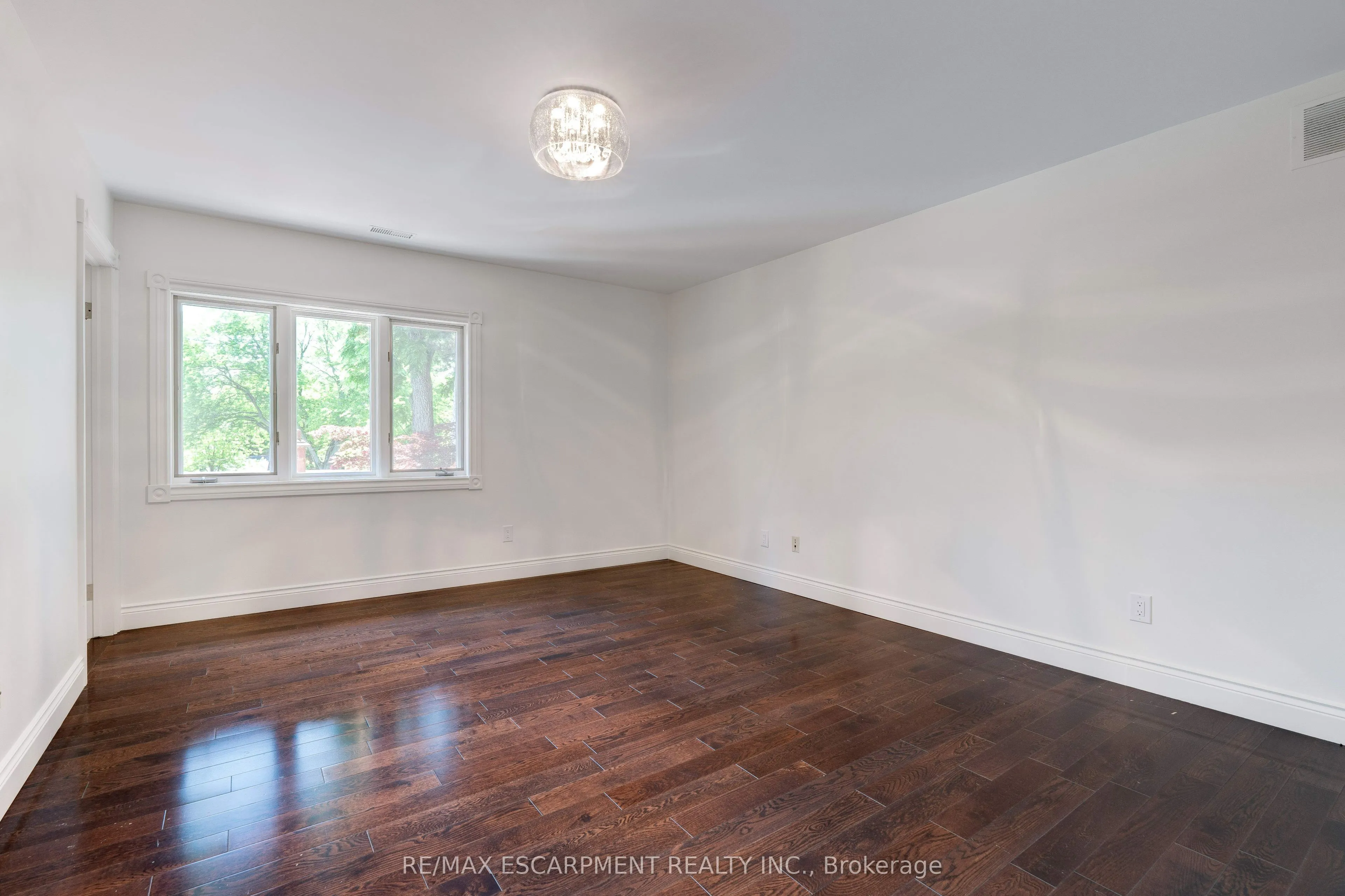 106 Appleby Place