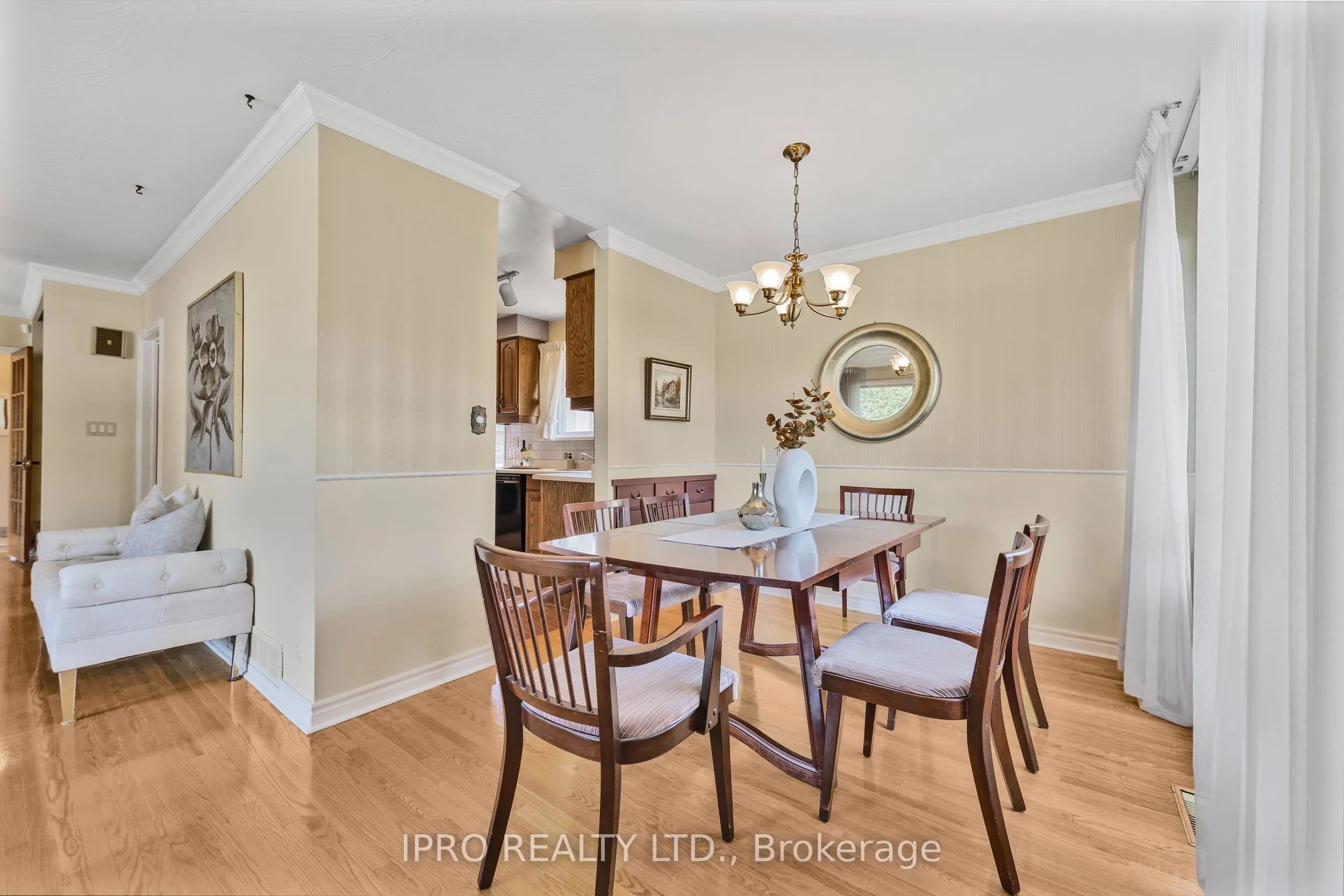 11 Nugent Road