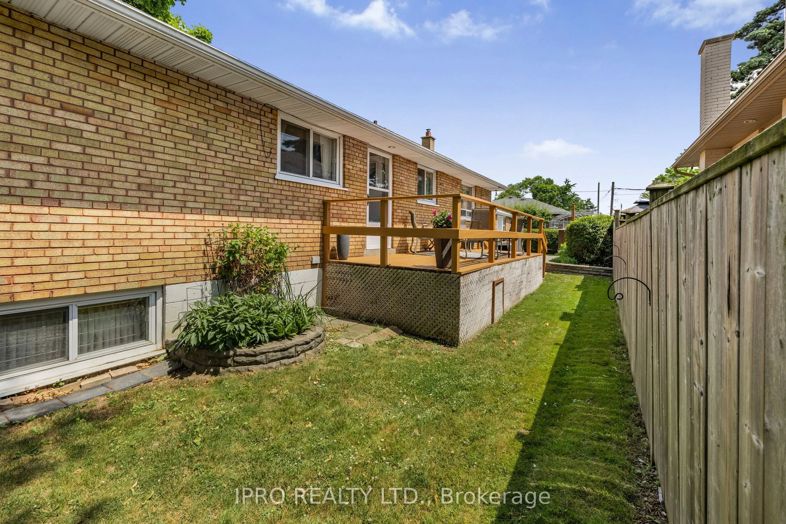 11 Nugent Road