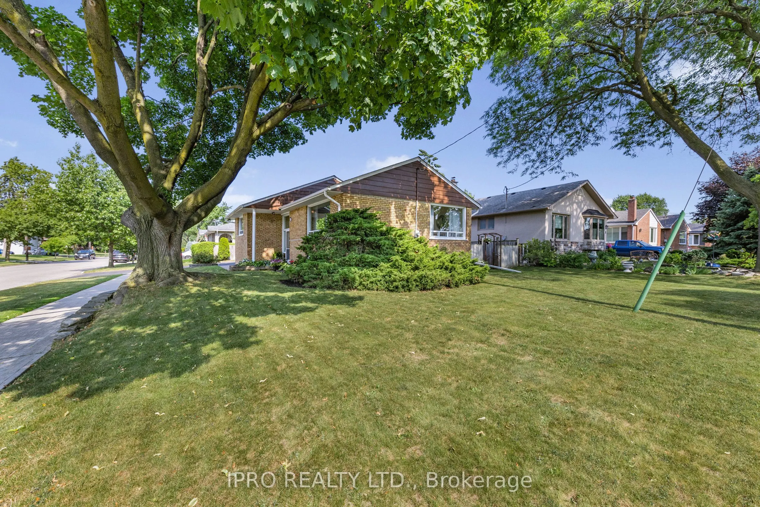 11 Nugent Road