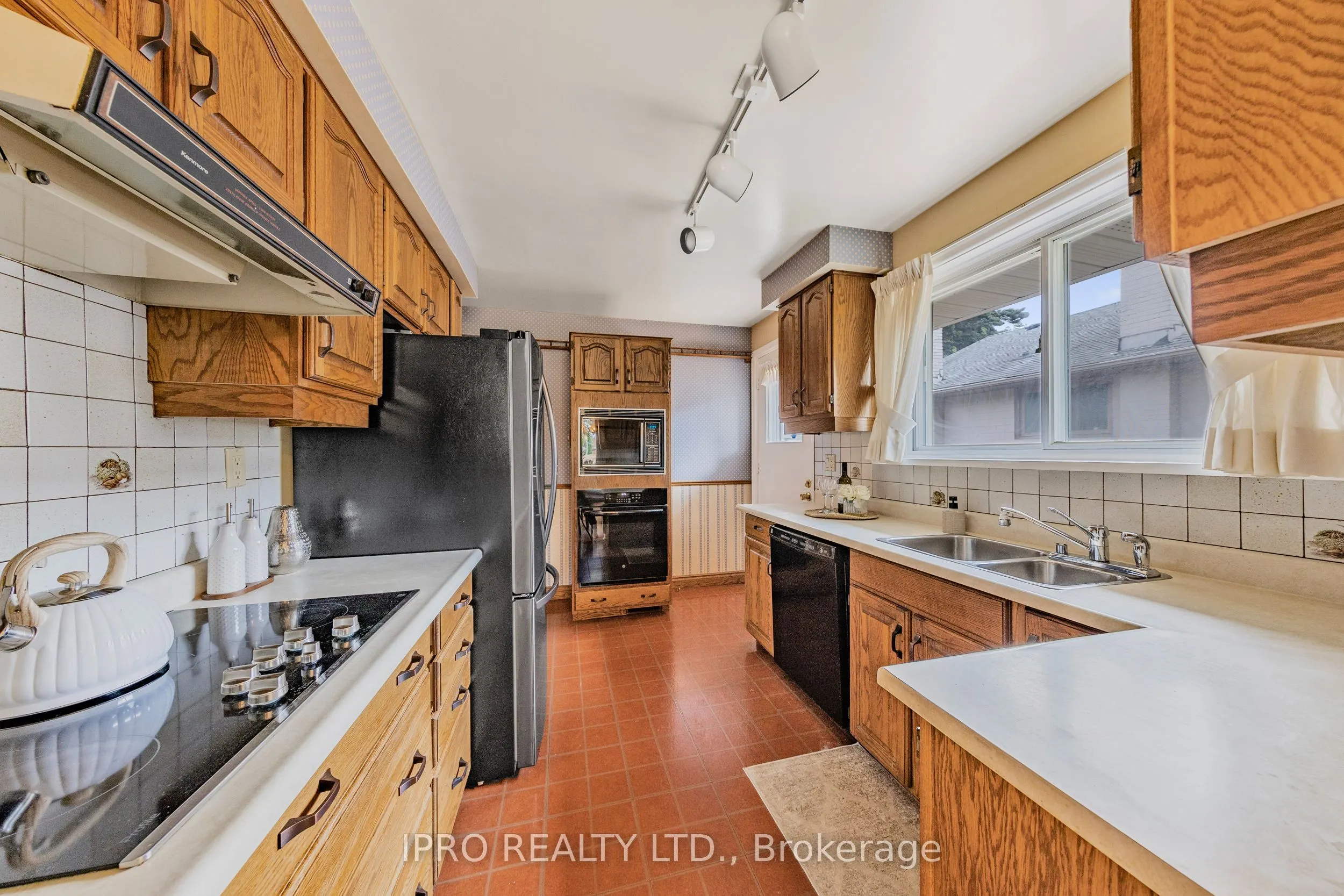 11 Nugent Road