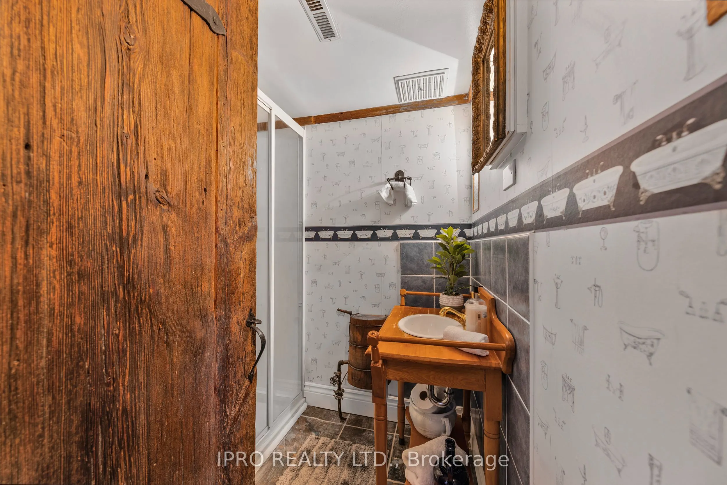 11 Nugent Road