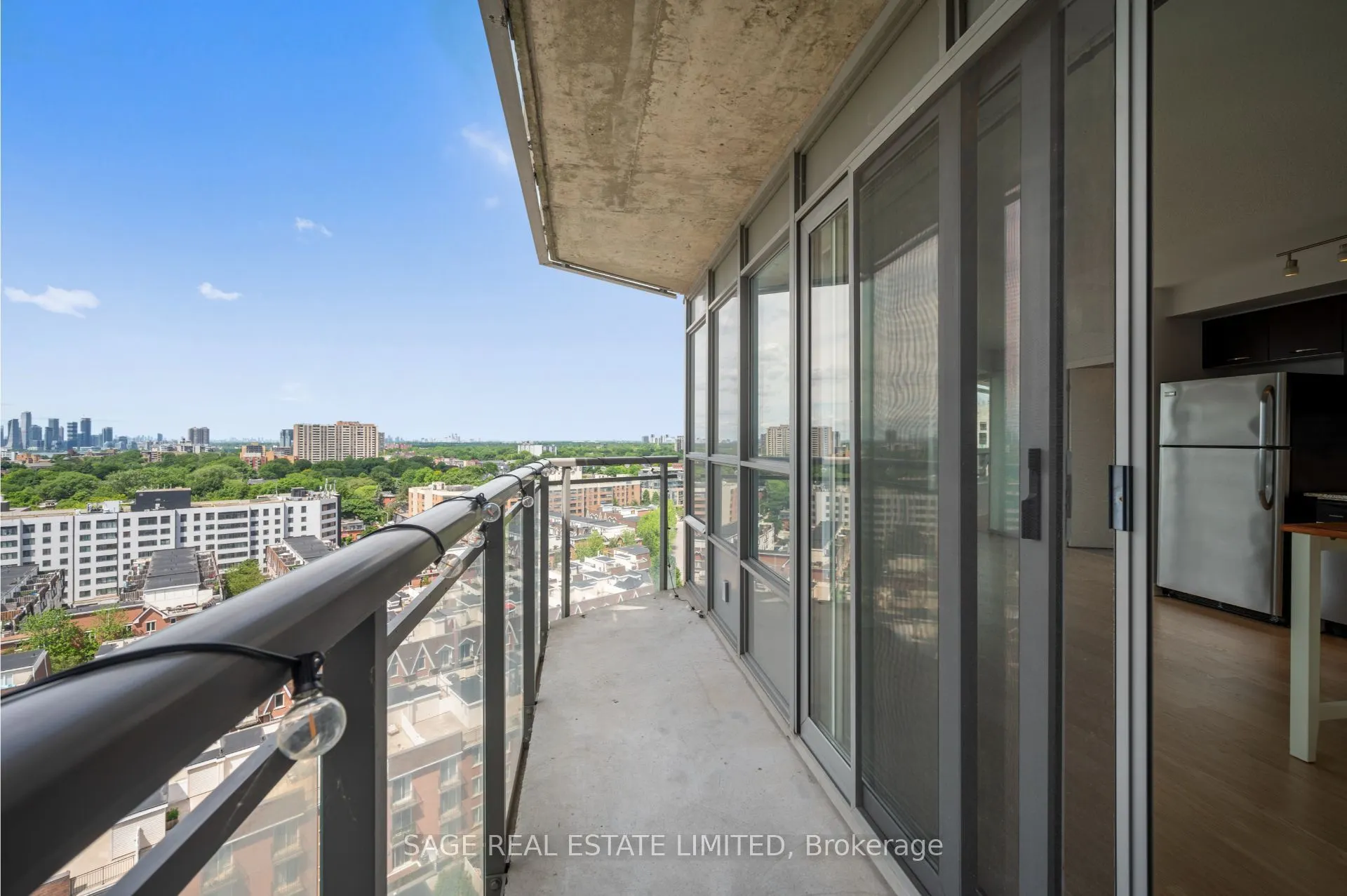 38 Joe Shuster Way, #1518