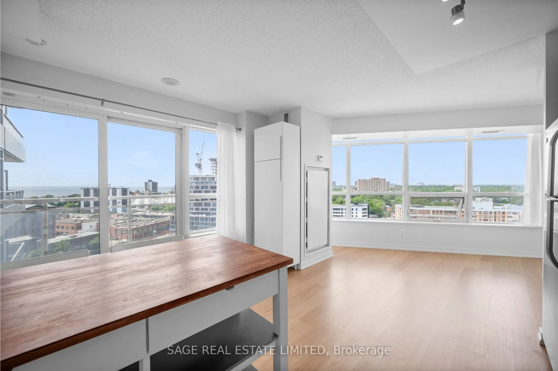 38 Joe Shuster Way, #1518