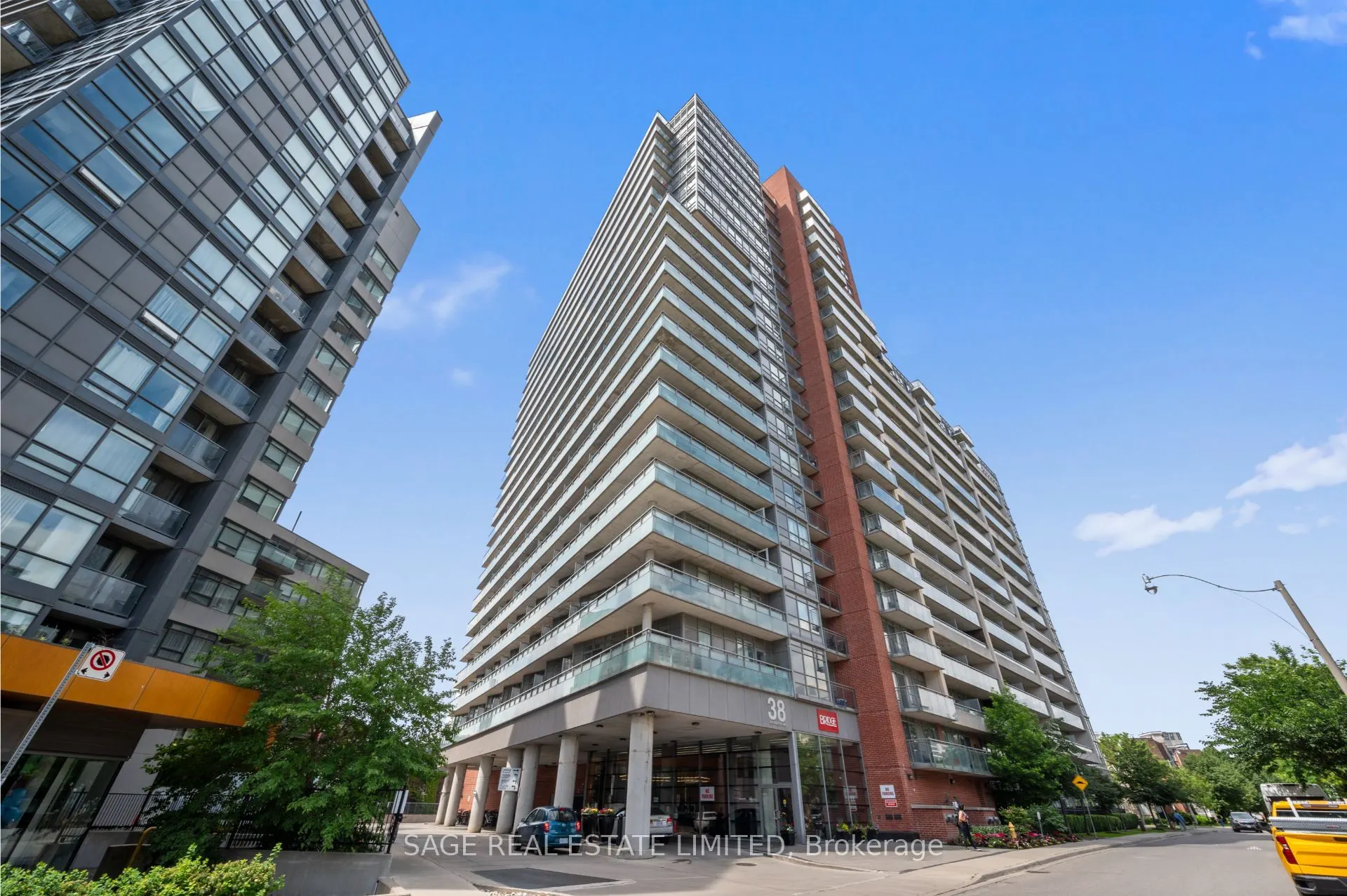 38 Joe Shuster Way, #1518
