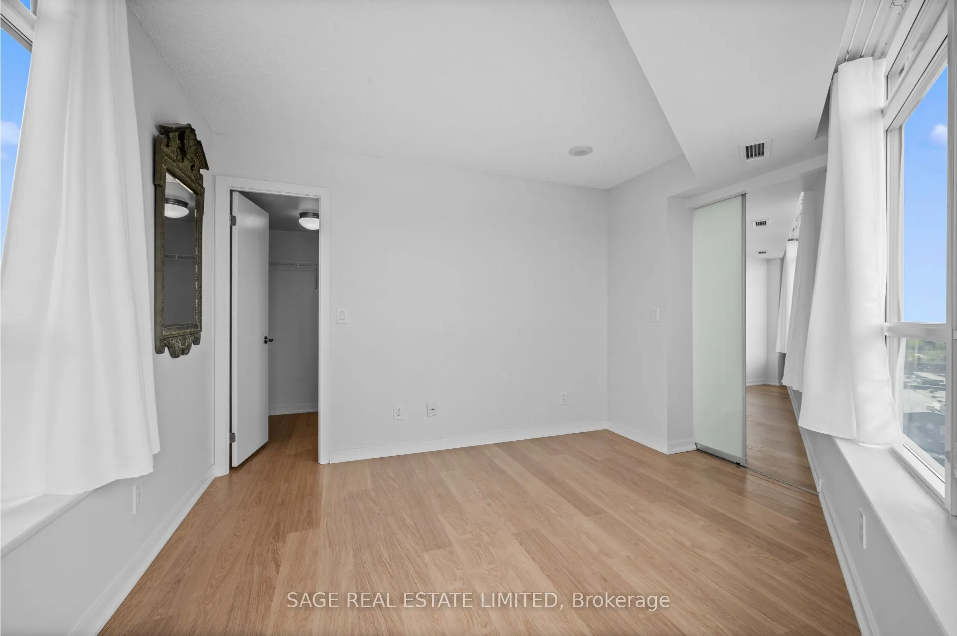 38 Joe Shuster Way, #1518