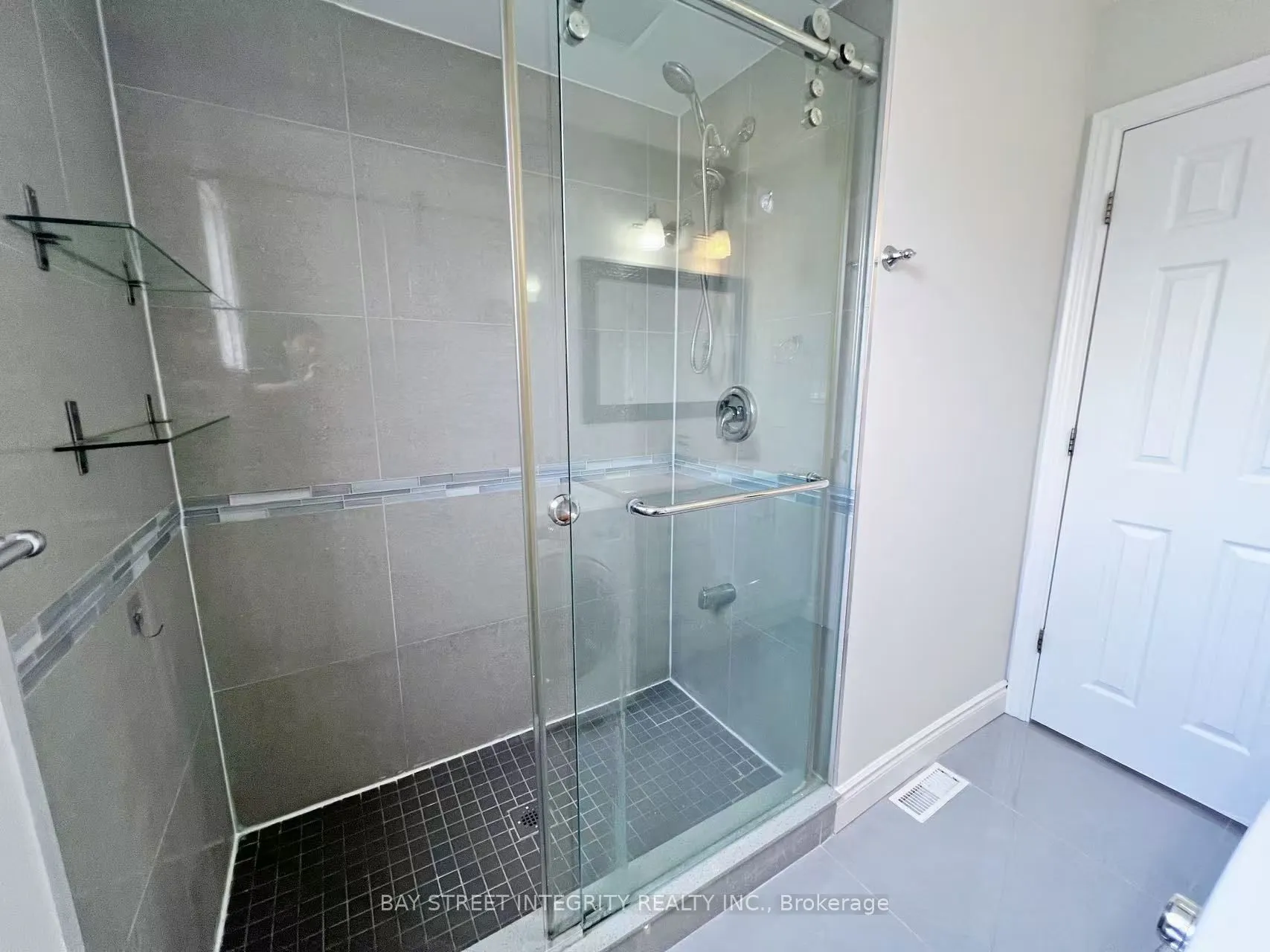 4073 Pavillion Court