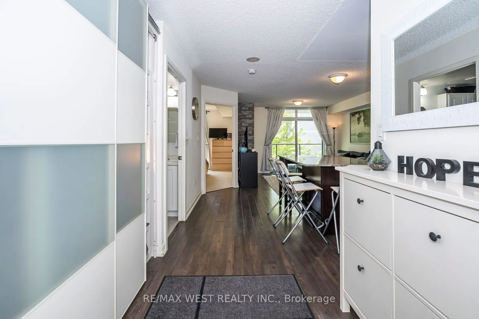 816 Lansdowne Avenue, #209