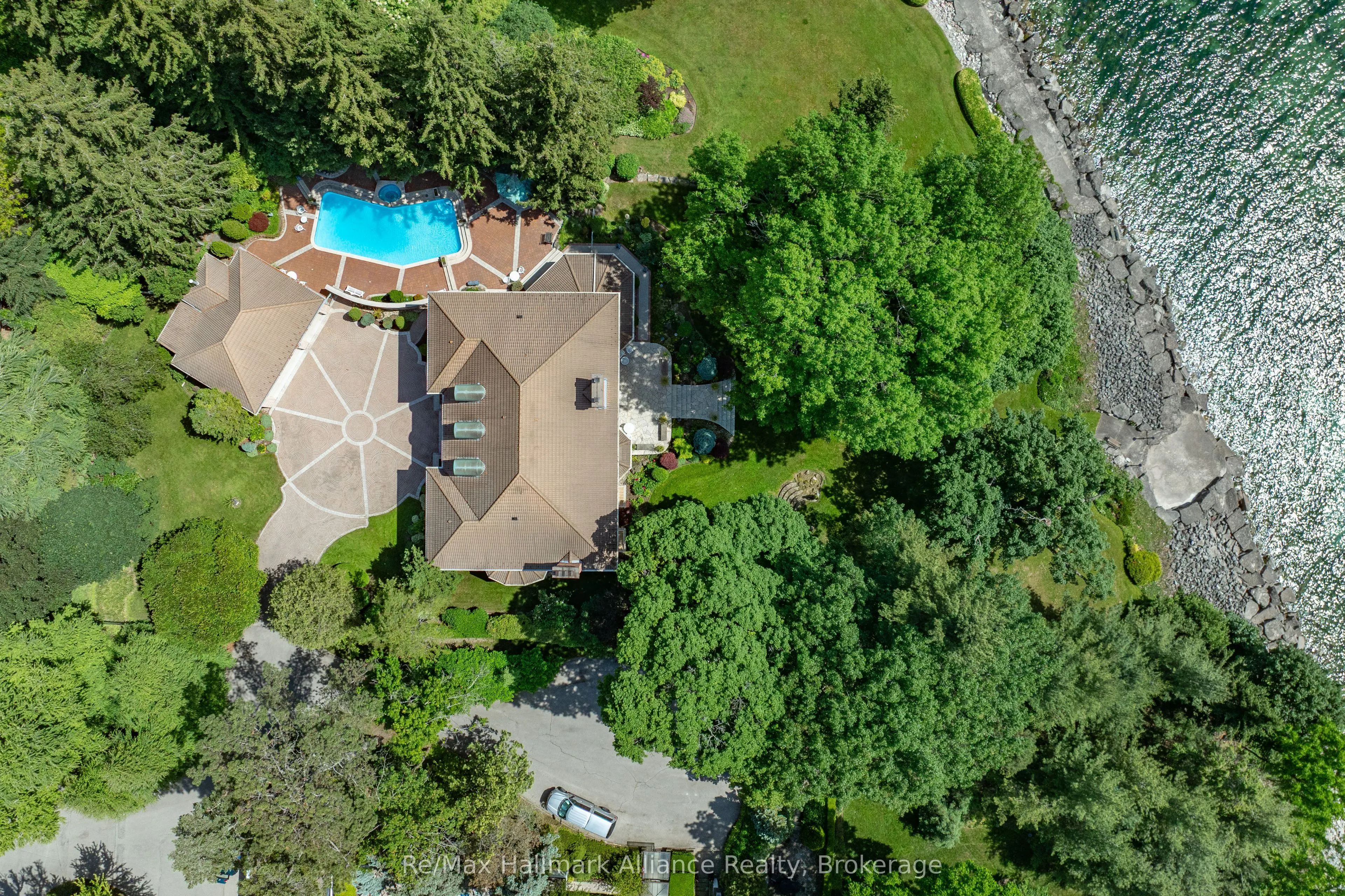 49 Cox Drive