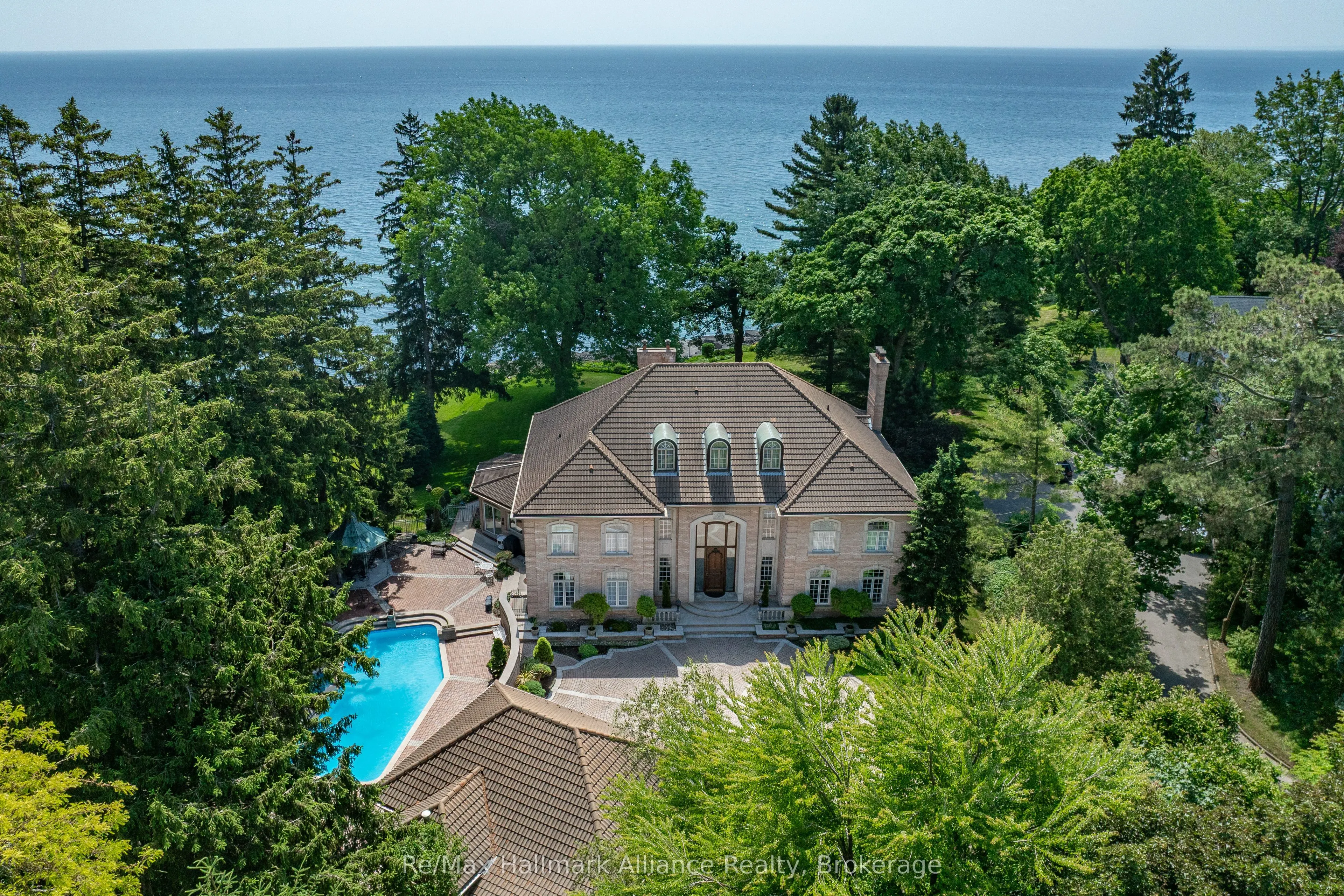 49 Cox Drive