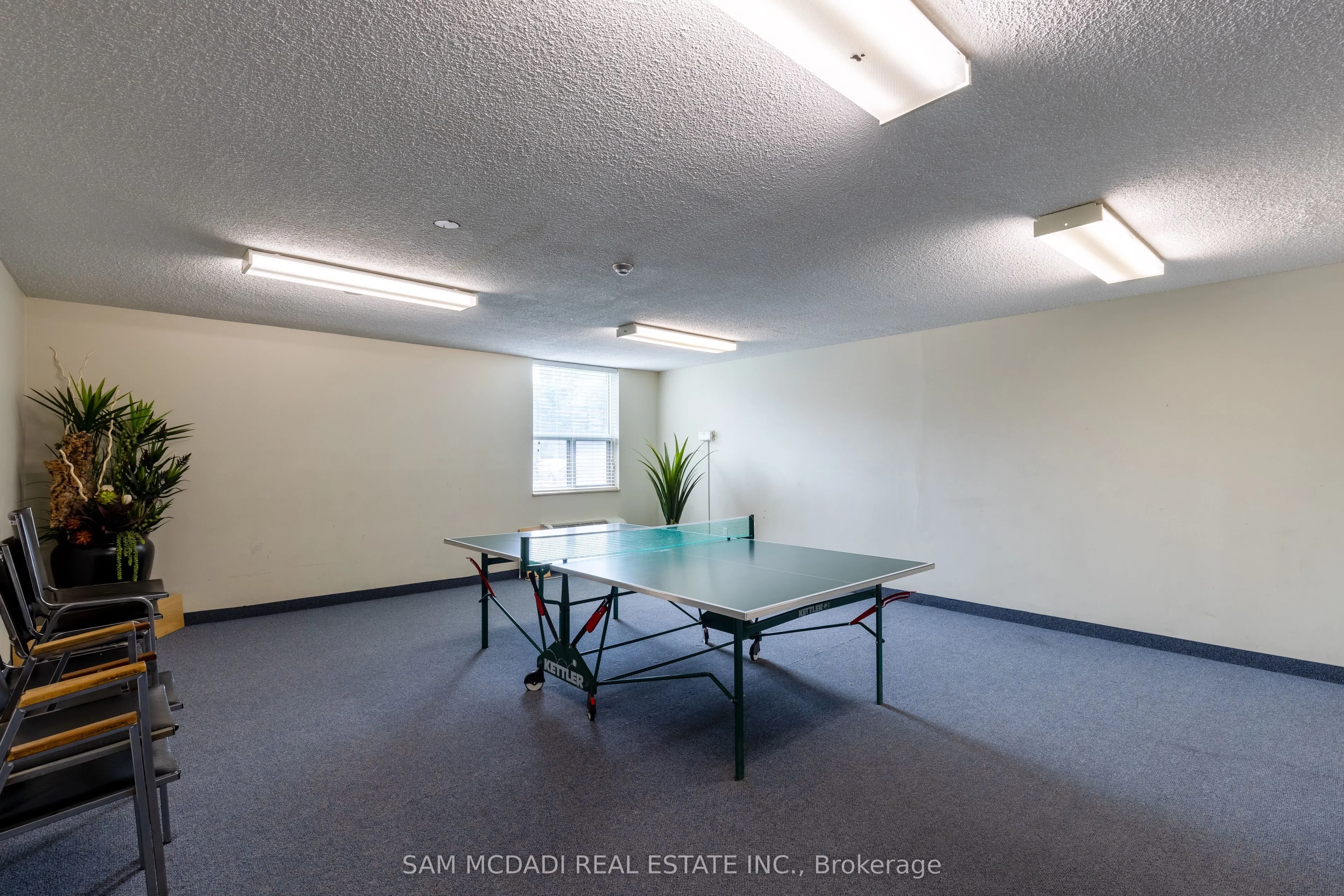 966 Inverhouse Drive, #1001