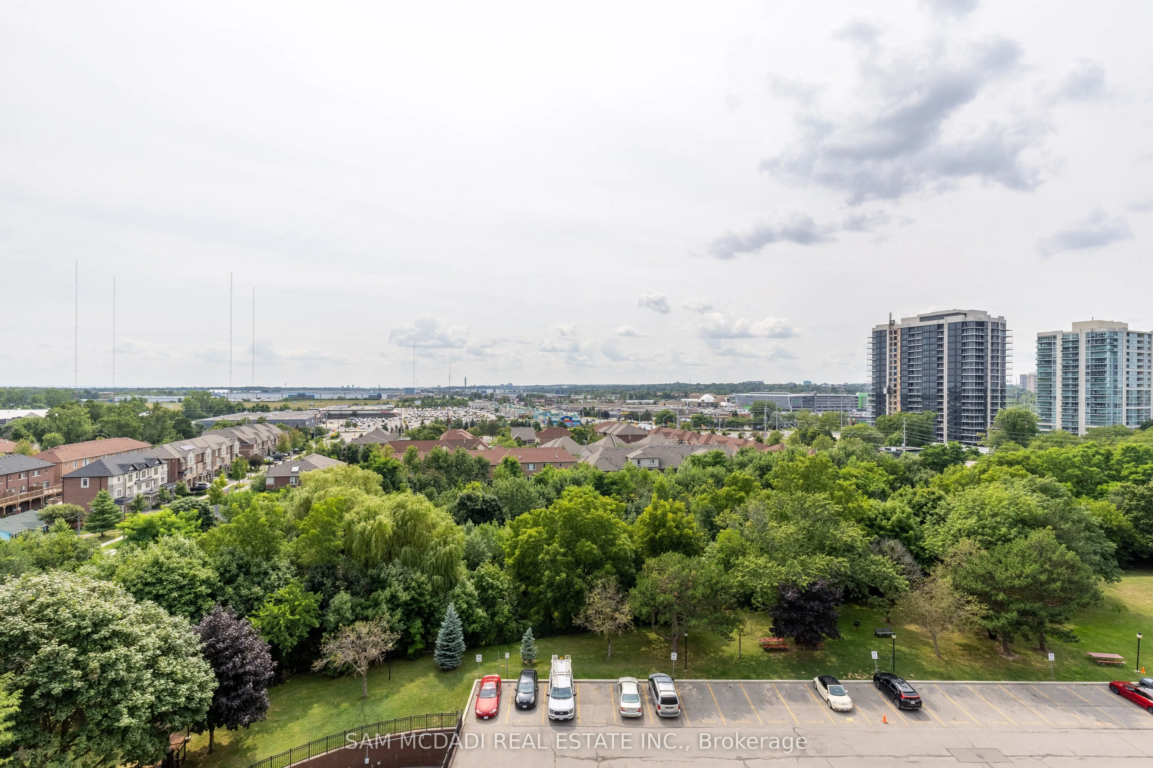 966 Inverhouse Drive, #1001