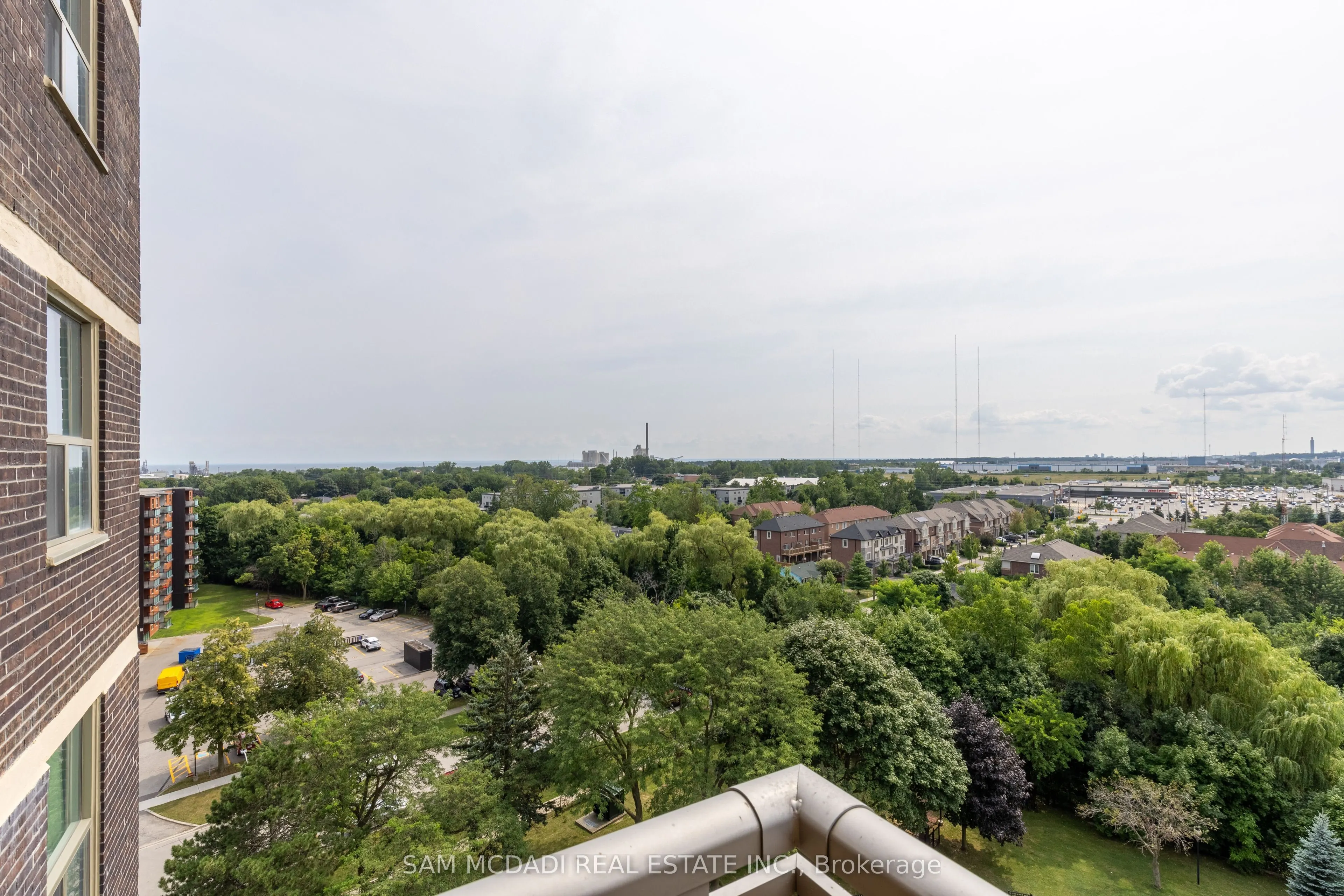 966 Inverhouse Drive, #1001