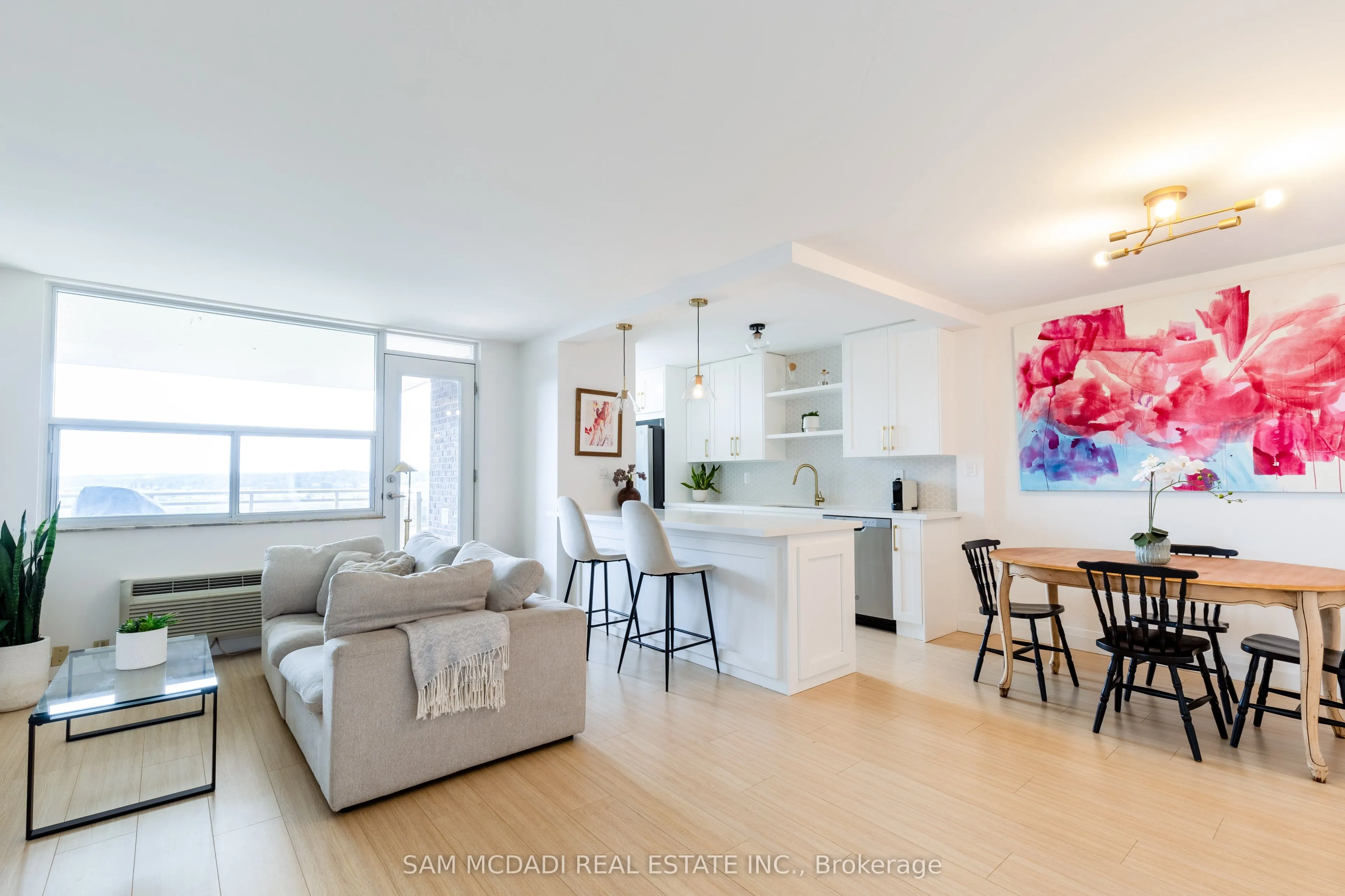 966 Inverhouse Drive, #1001