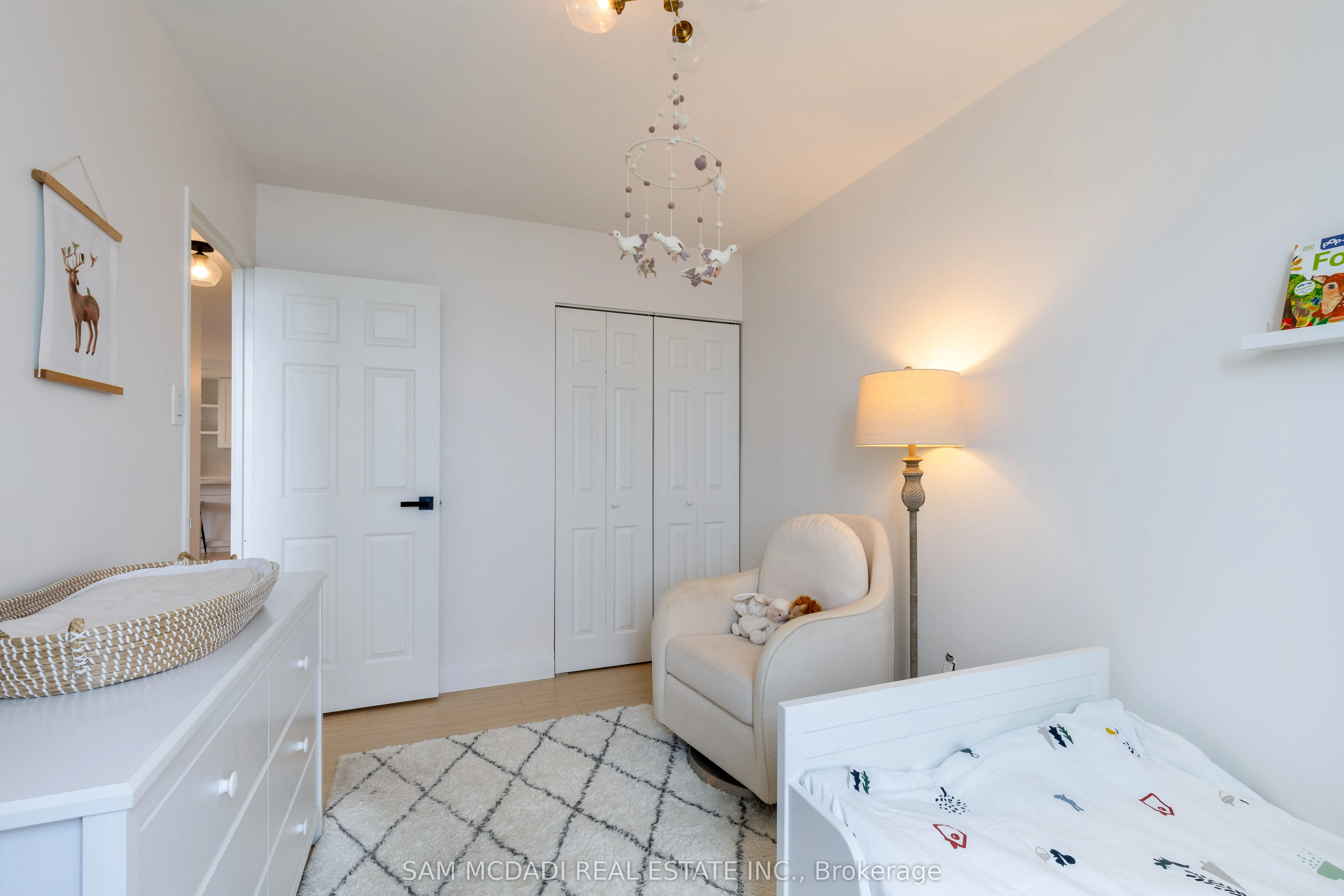 966 Inverhouse Drive, #1001