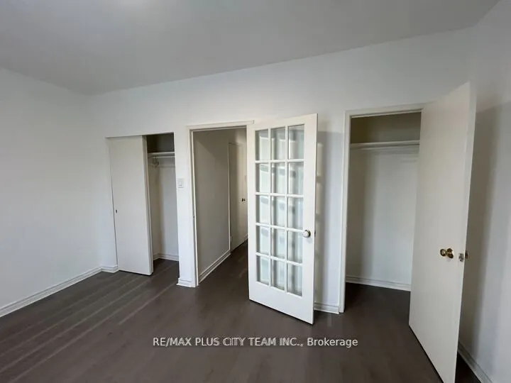 2000 Bloor Street W, #411