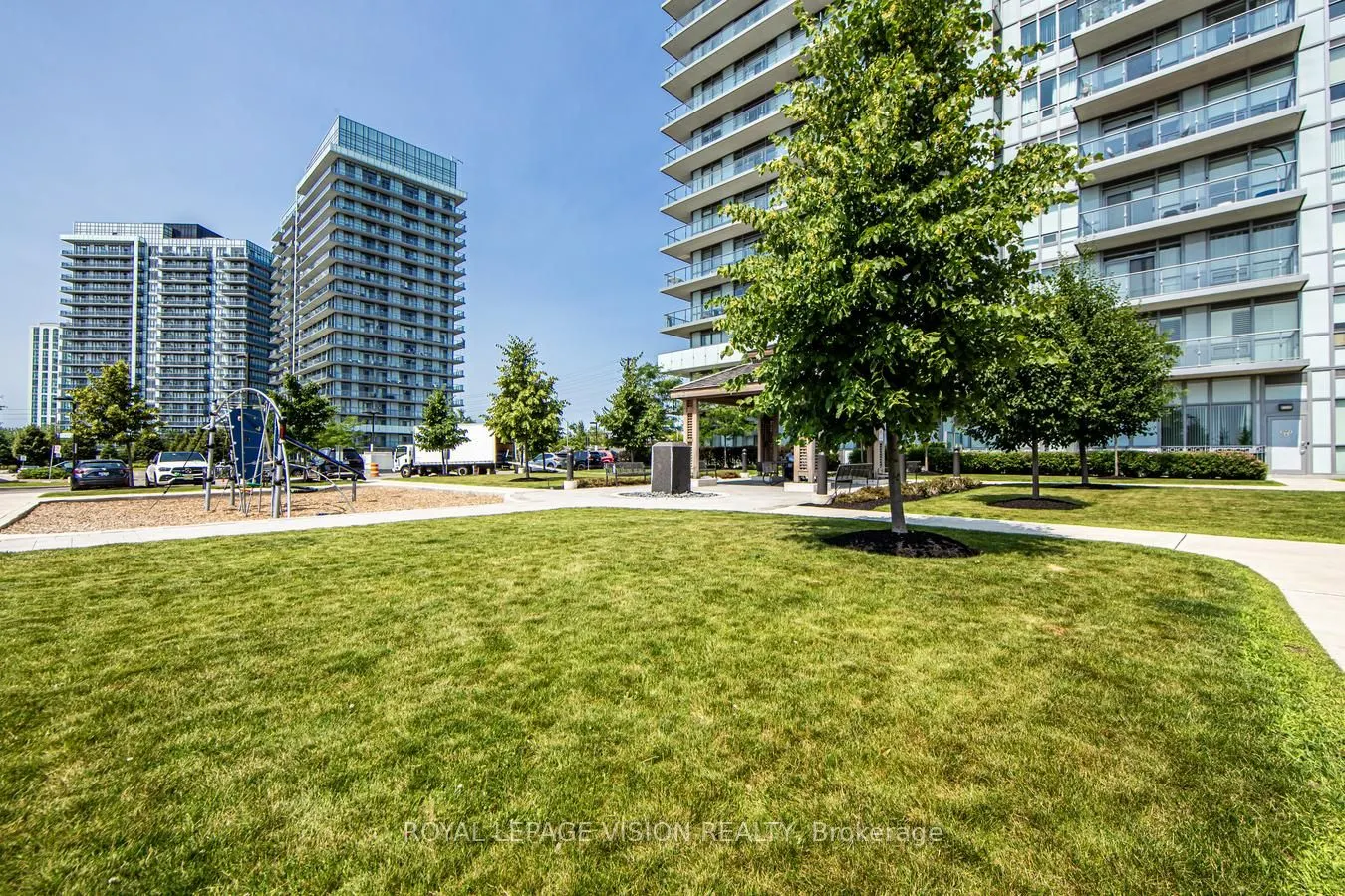 4677 Glen Erin Drive, #1009