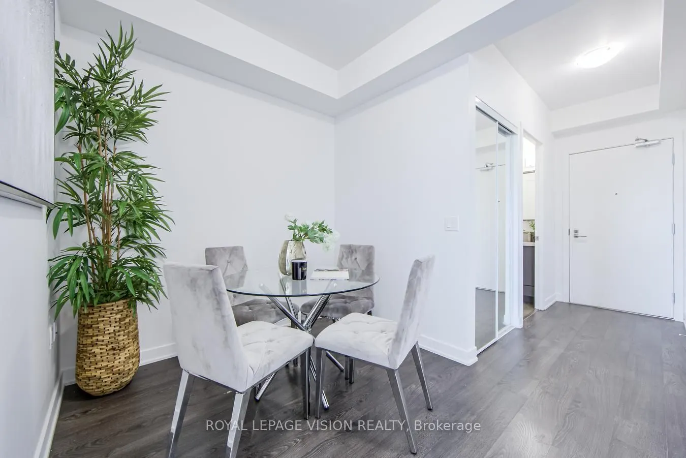4677 Glen Erin Drive, #1009