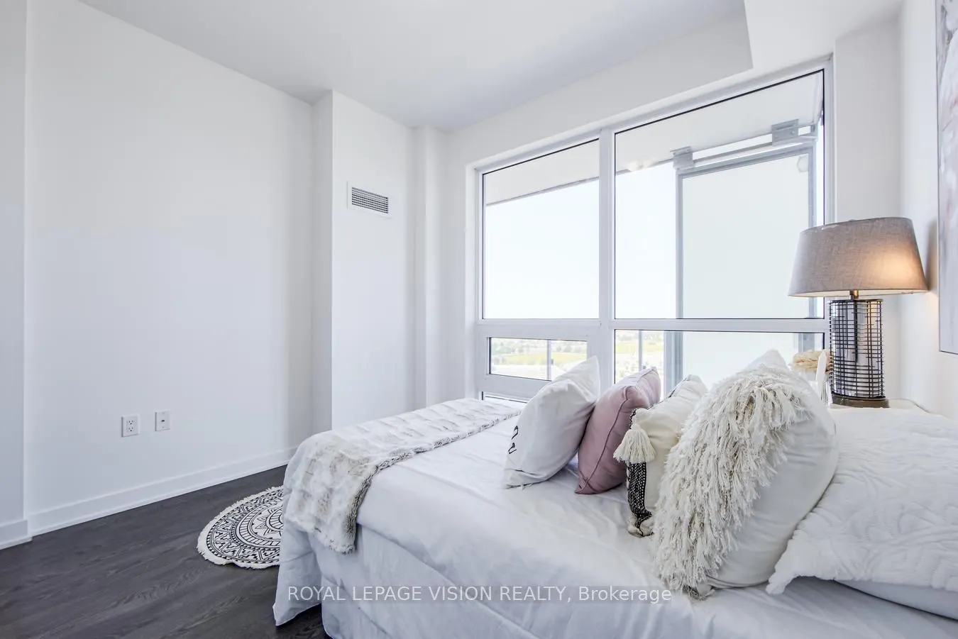 4677 Glen Erin Drive, #1009