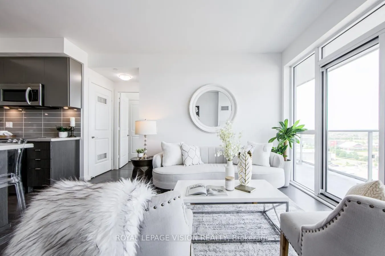 4677 Glen Erin Drive, #1009