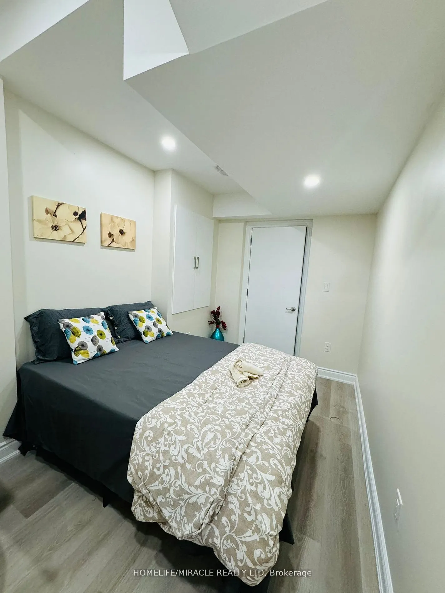 84 Bermondsey Way