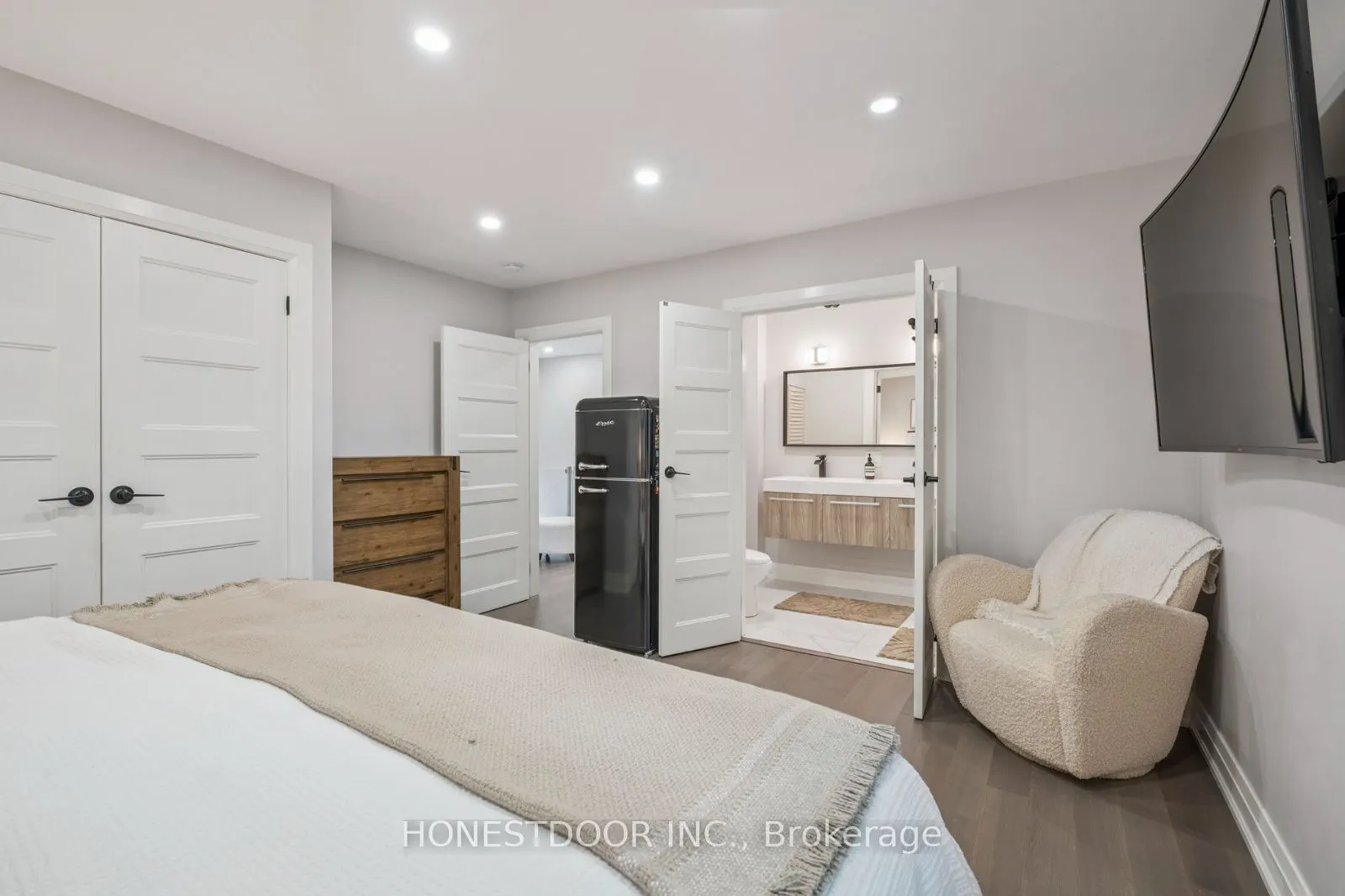 25 Nagel Road
