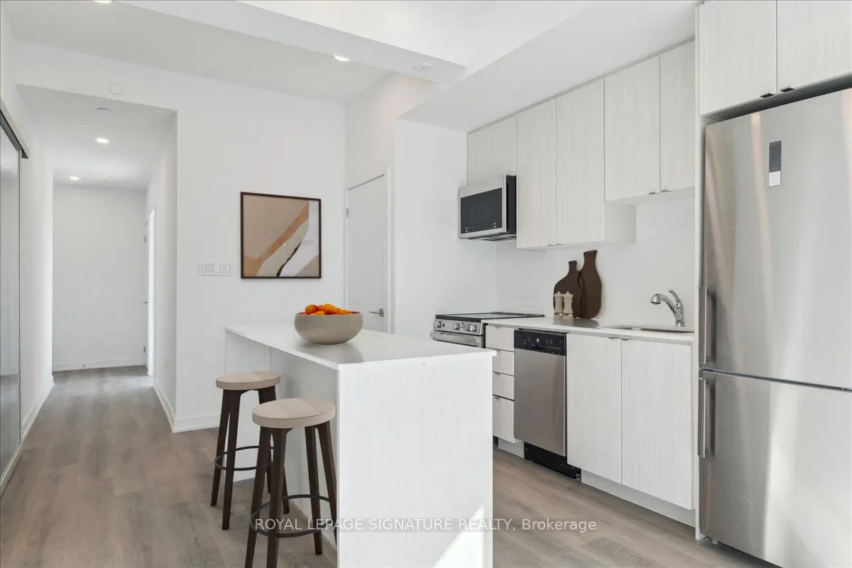 2433 Dufferin Street, #701