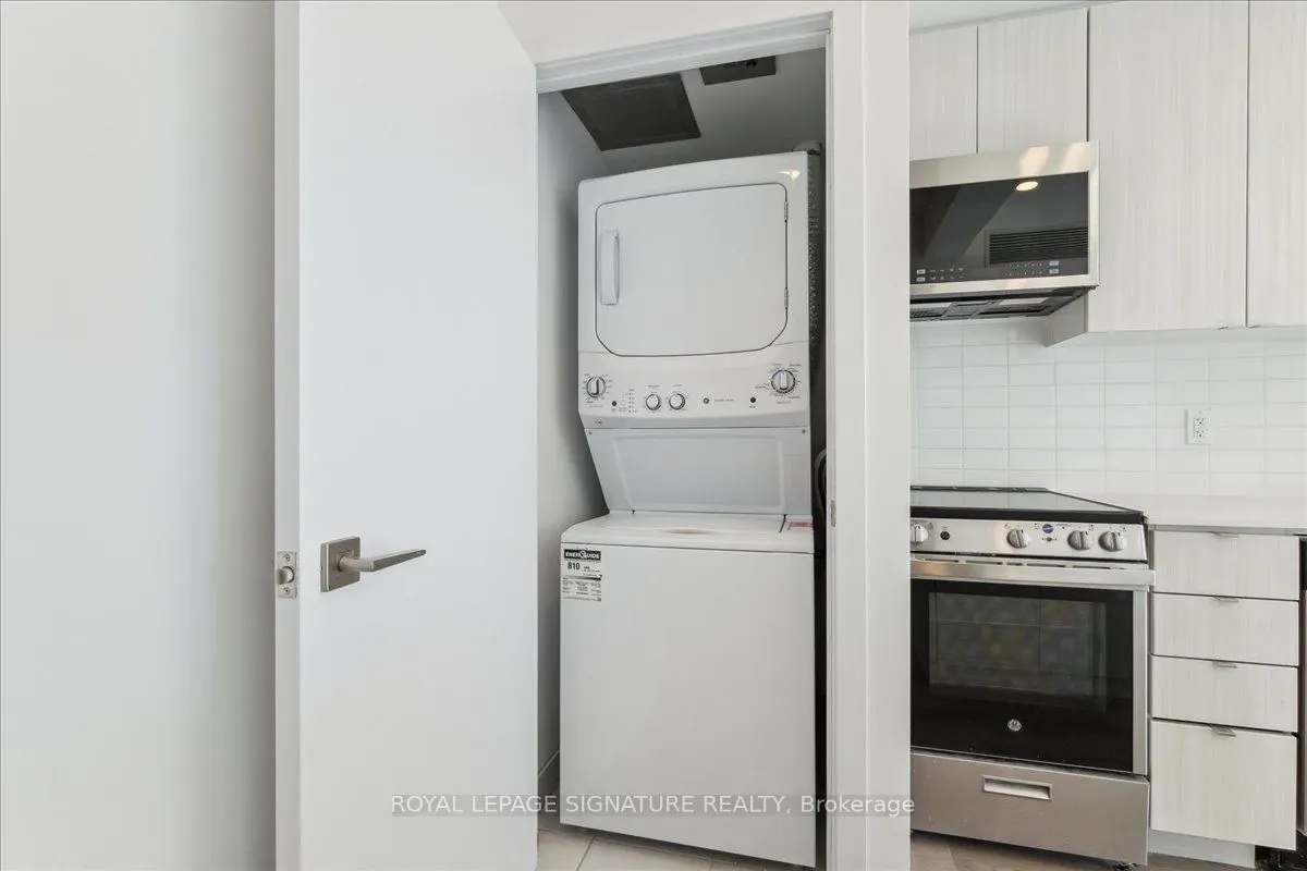 2433 Dufferin Street, #701