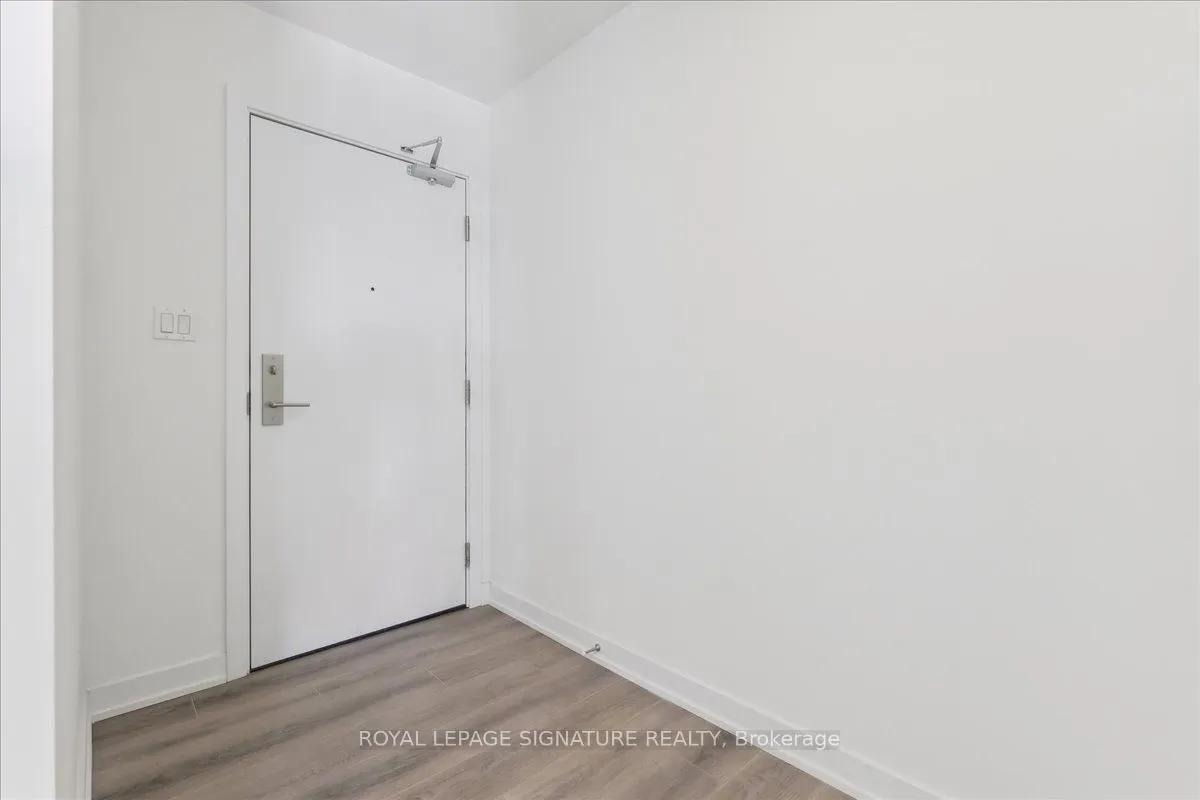 2433 Dufferin Street, #701
