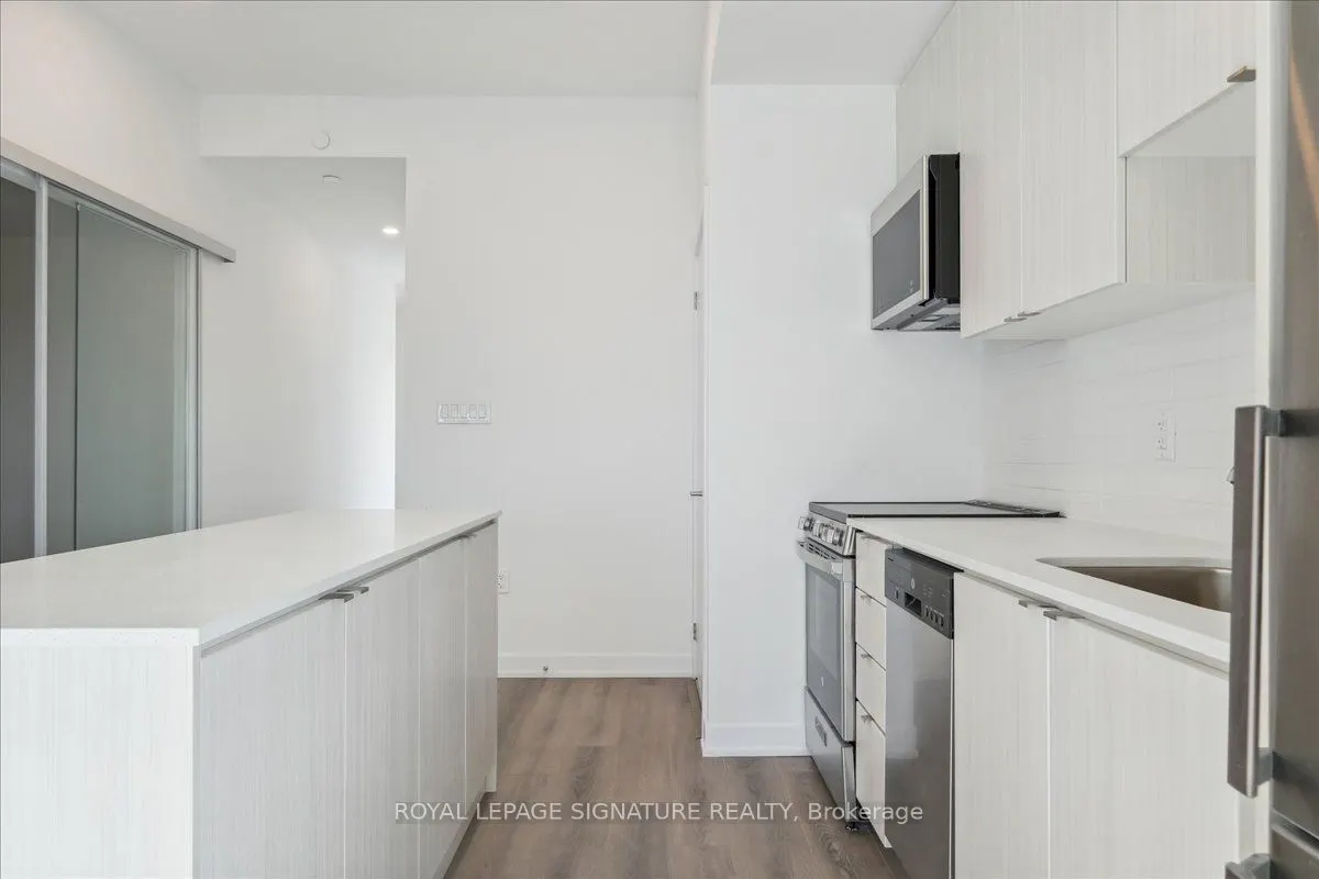 2433 Dufferin Street, #701
