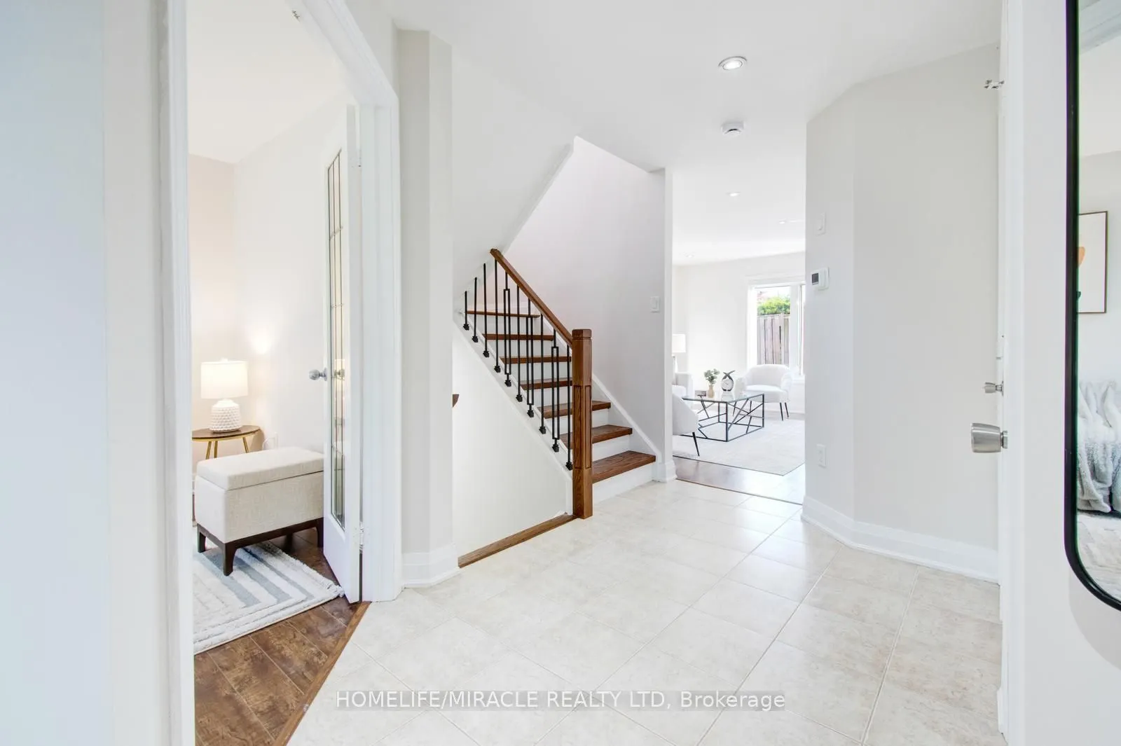 2120 Shorncliffe Boulevard