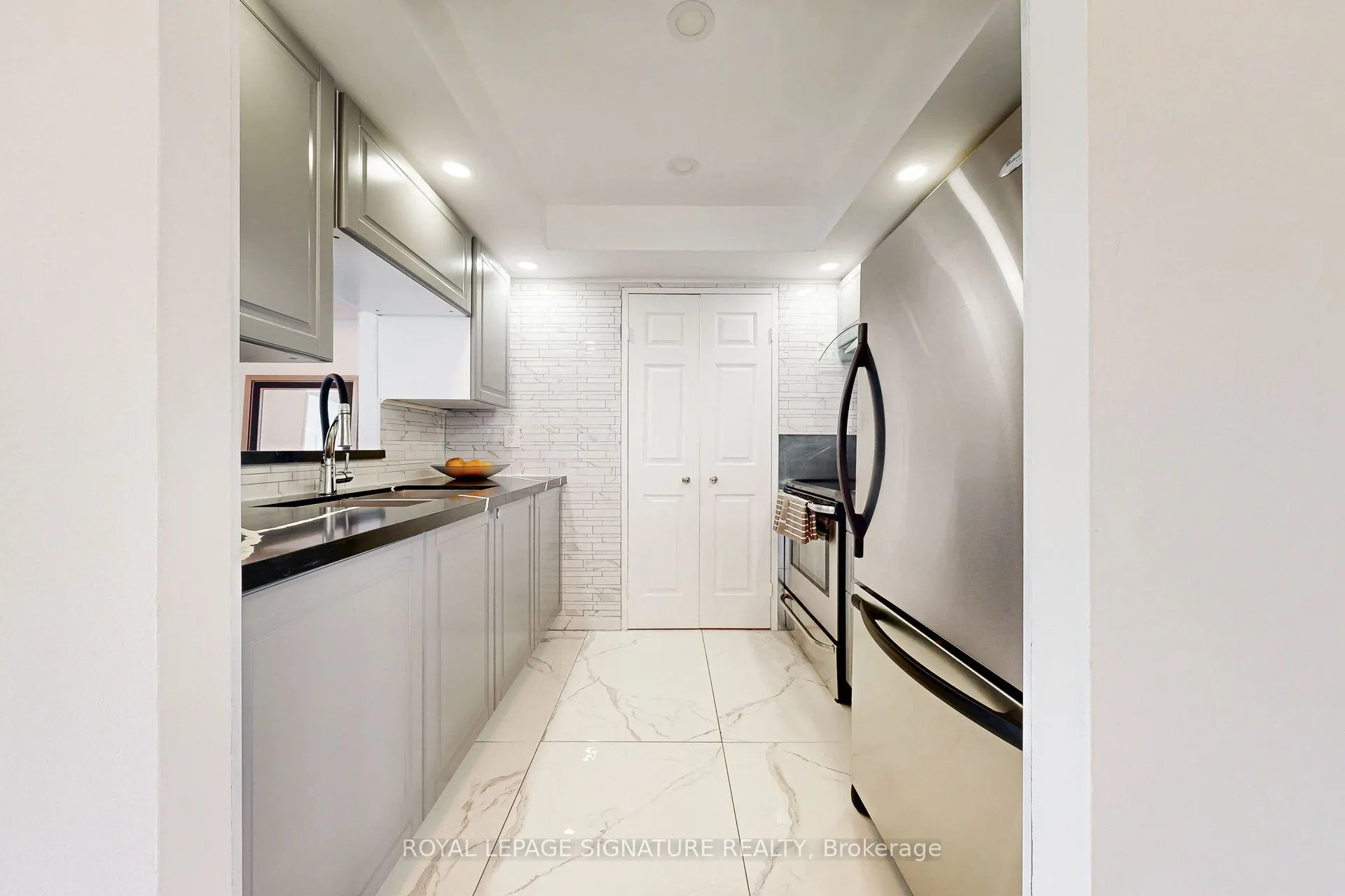 265 Enfield Place, #1501