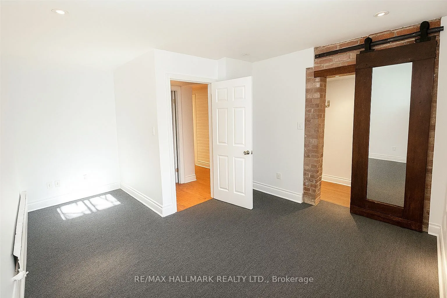 20 Triller Avenue, #1