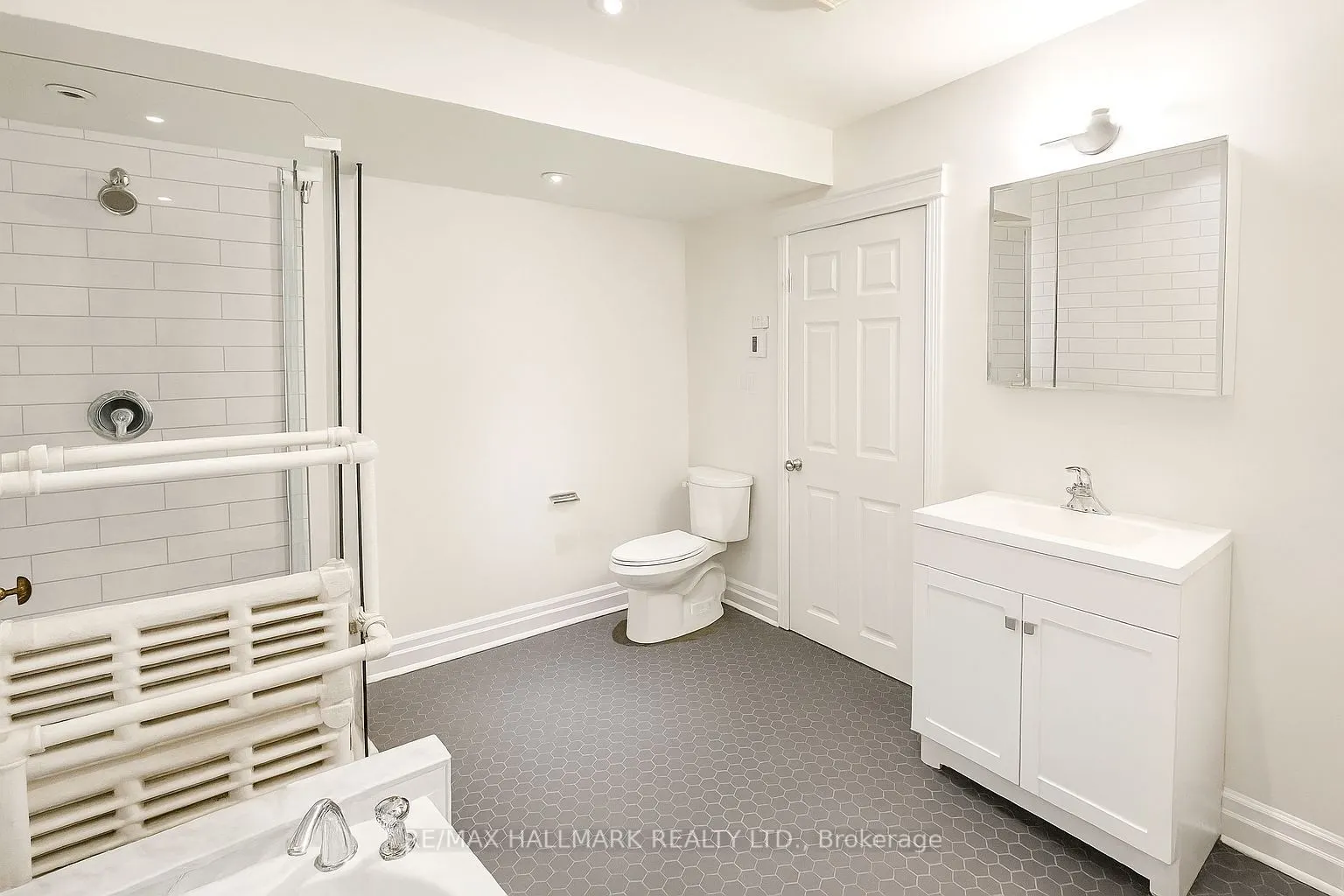 20 Triller Avenue, #1
