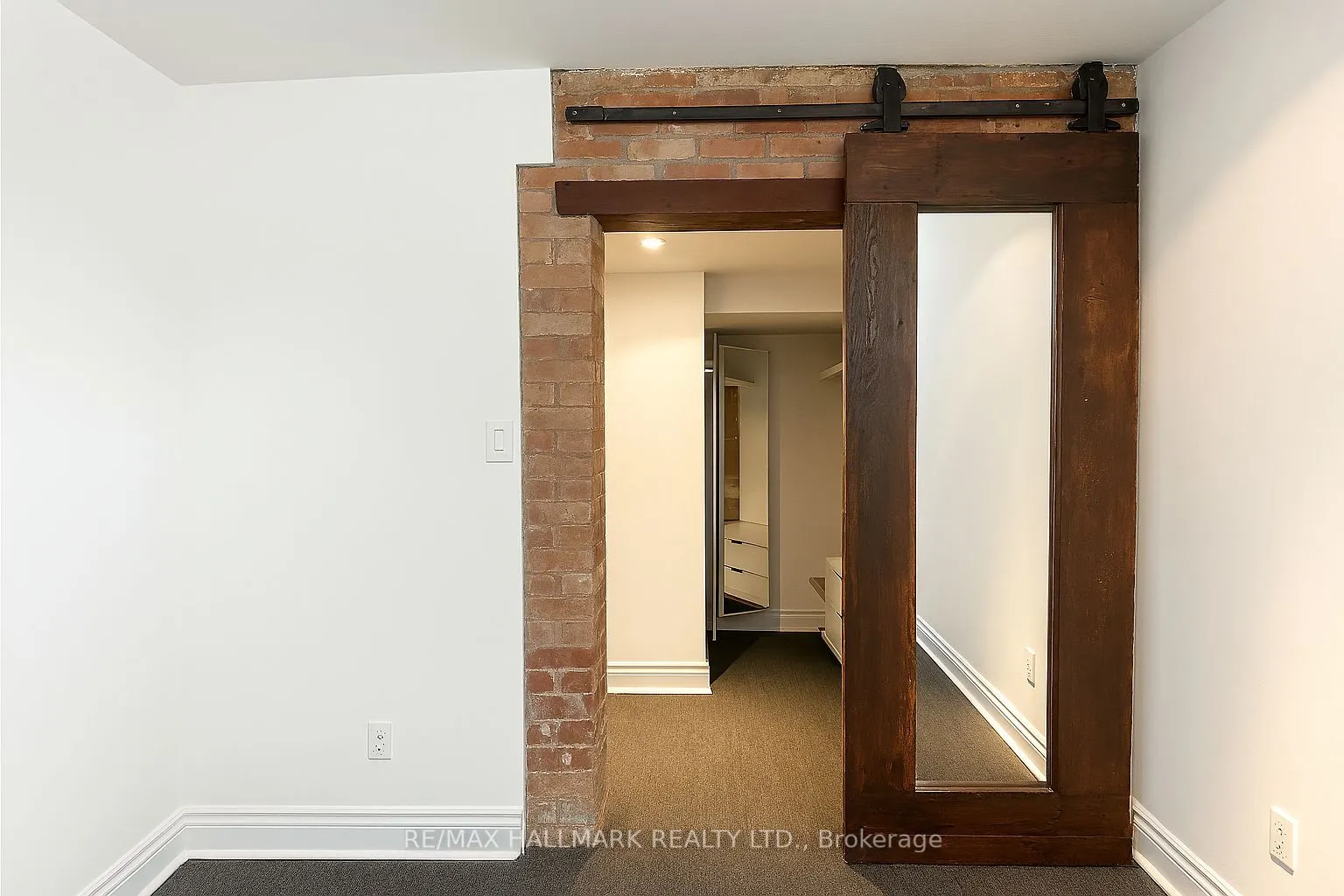 20 Triller Avenue, #1