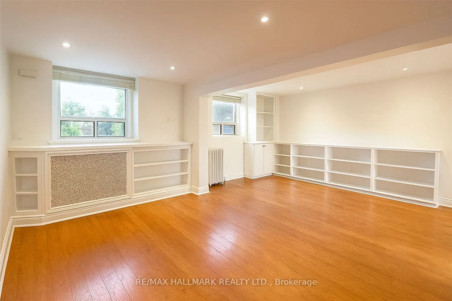 20 Triller Avenue, #1