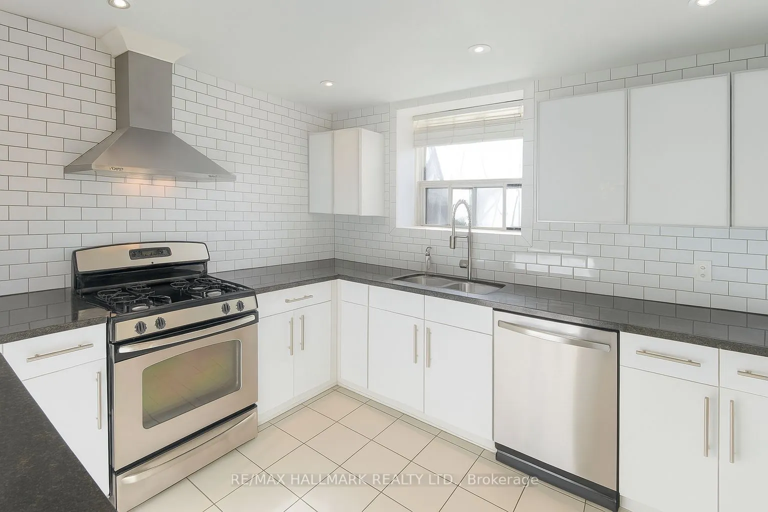 20 Triller Avenue, #1