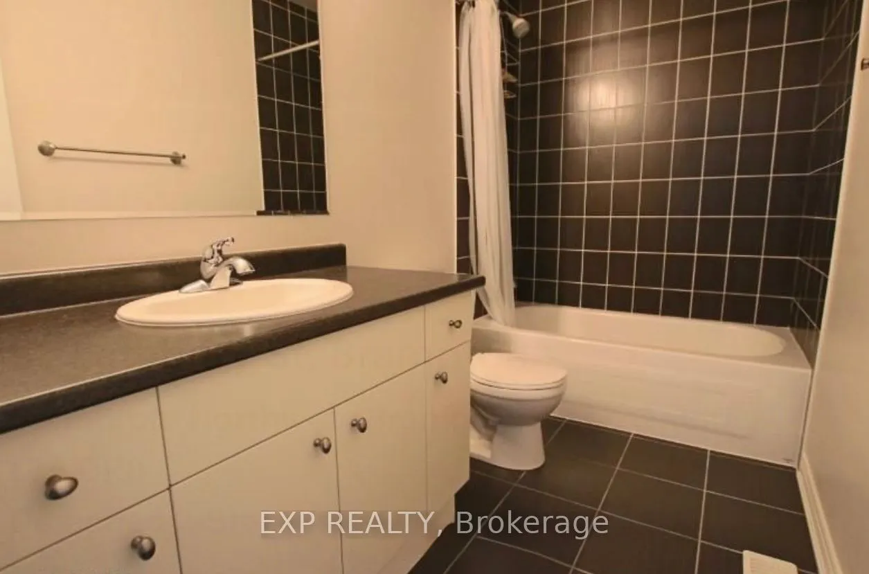 33 Lathbury Street, #Upper