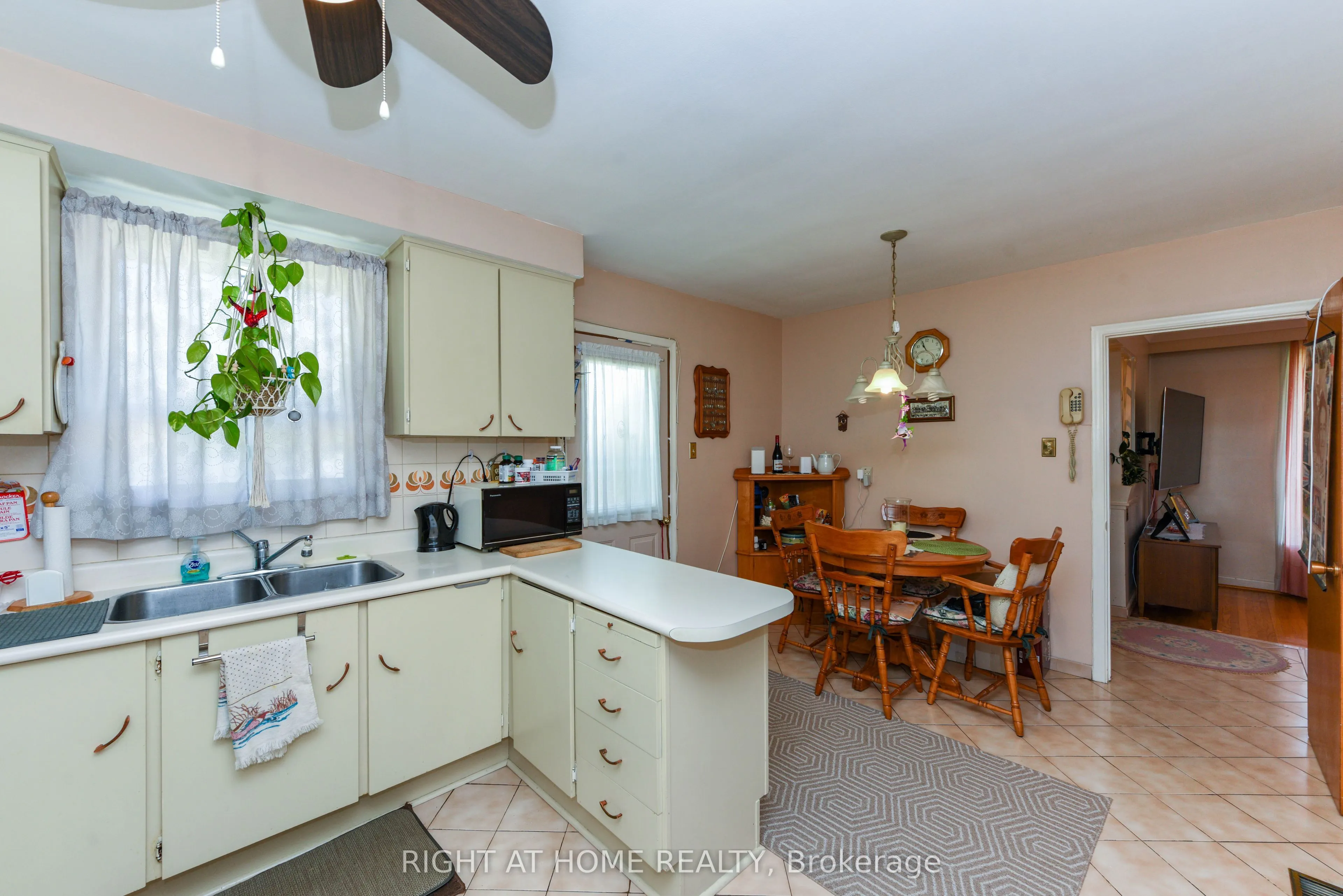 44 Birgitta Crescent