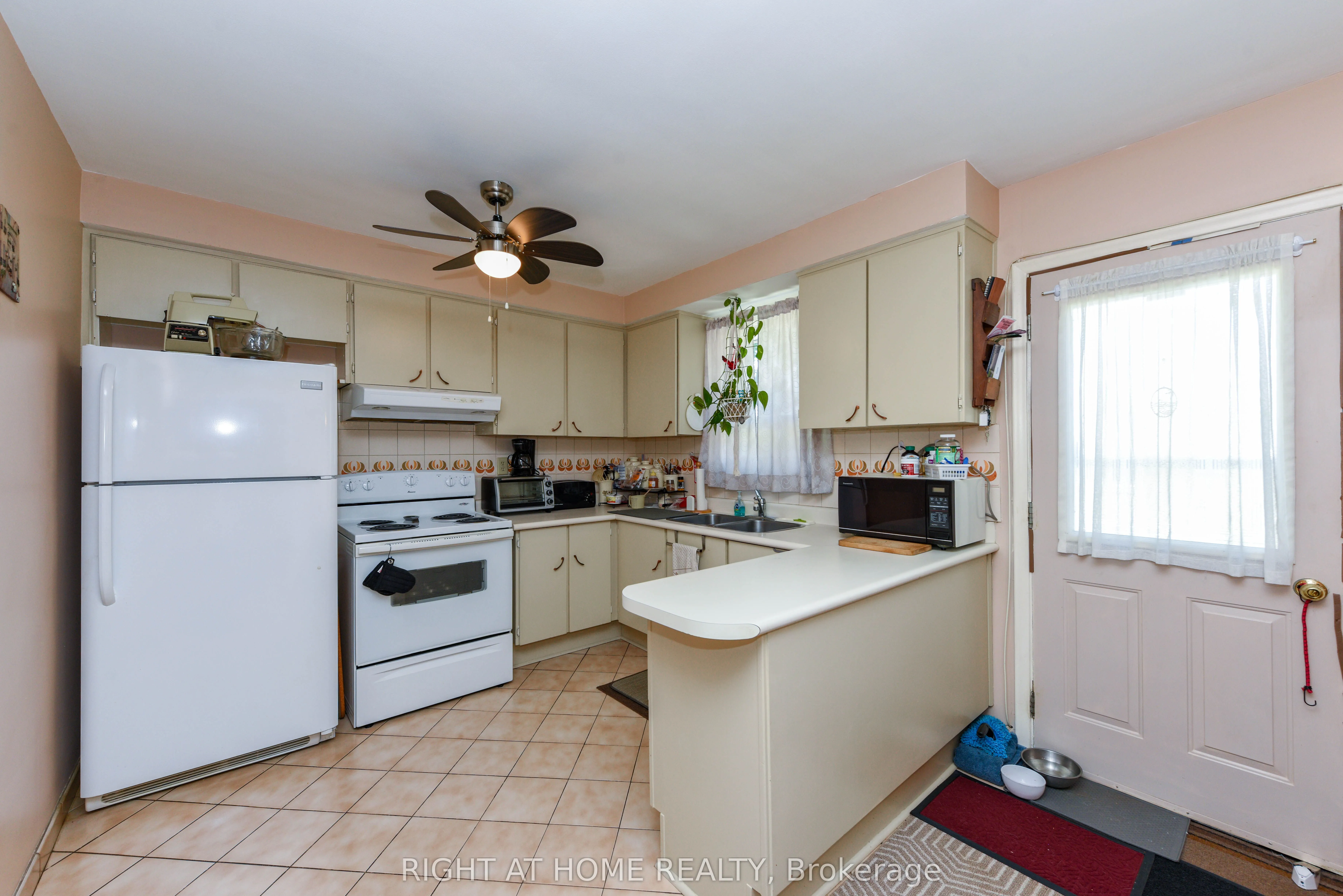 44 Birgitta Crescent