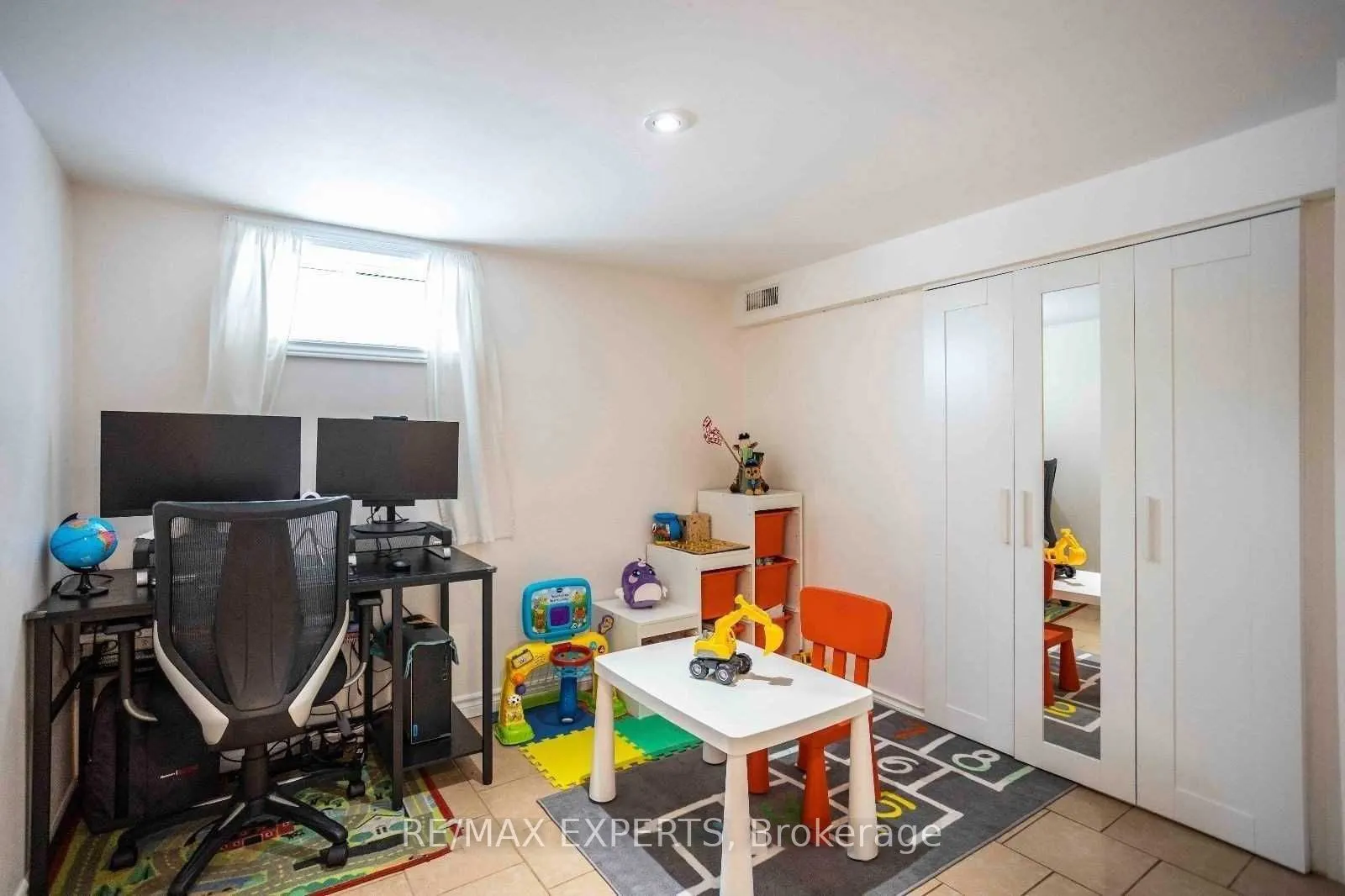 6 Mccallum Court