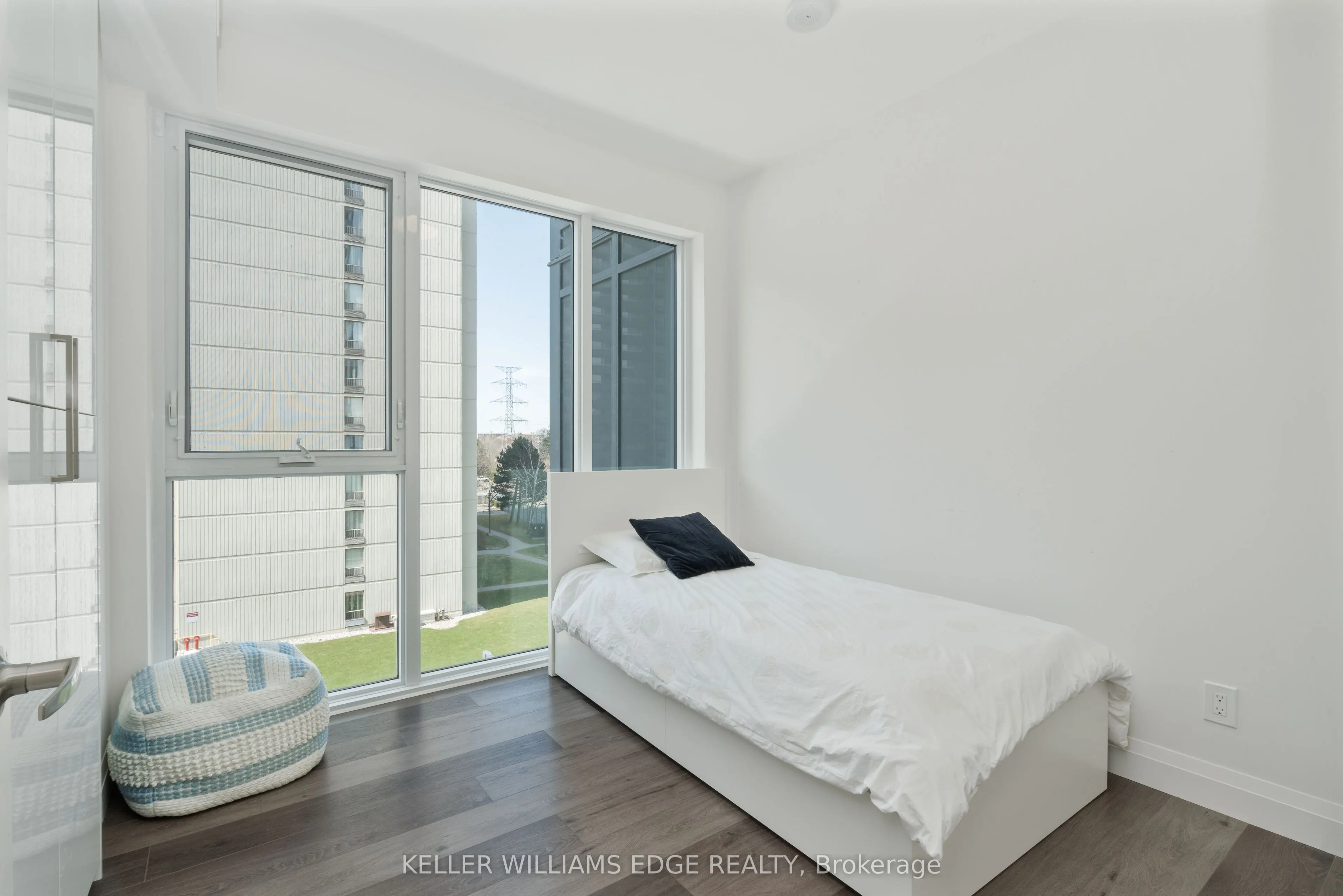 500 Brock Avenue, #402