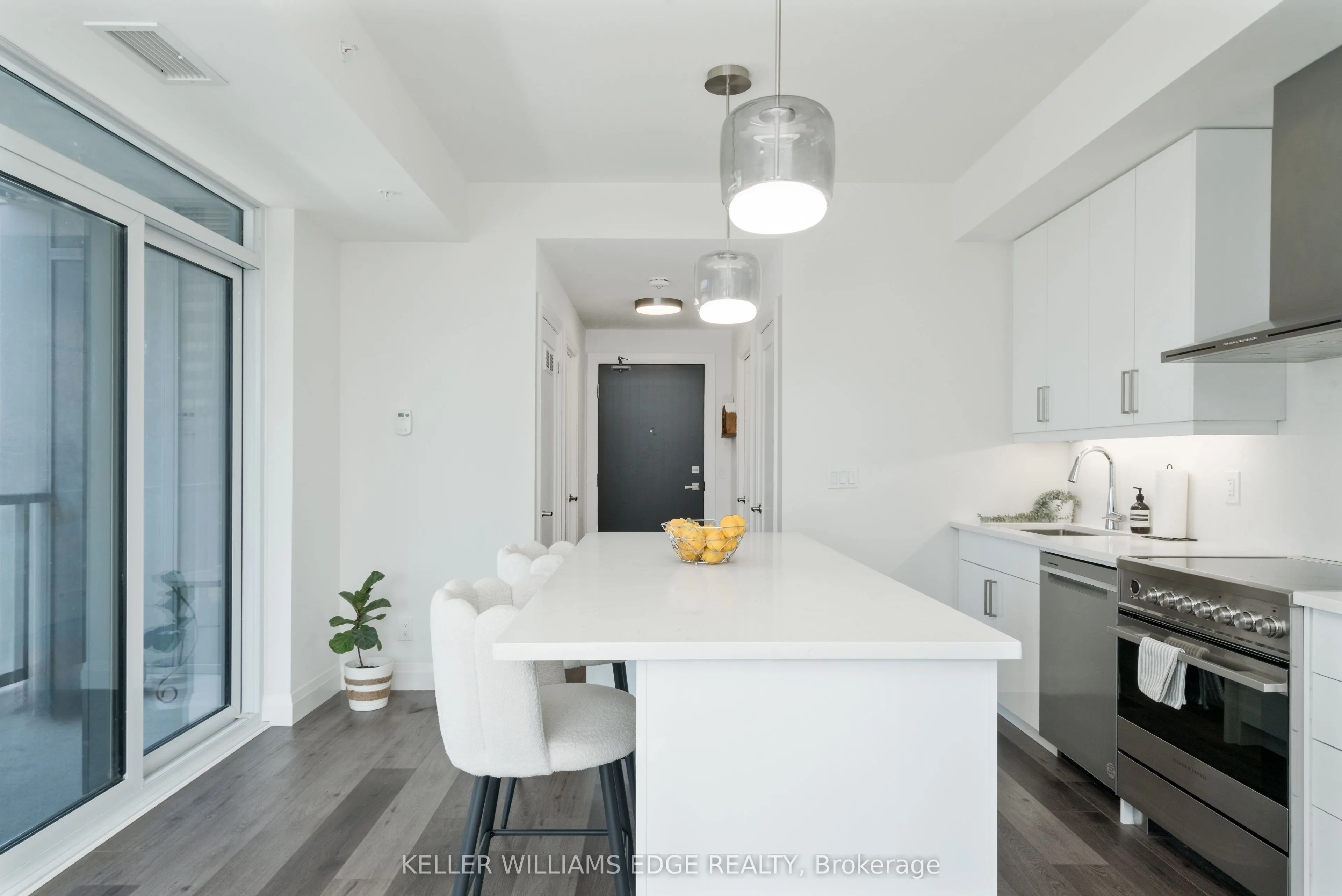500 Brock Avenue, #402