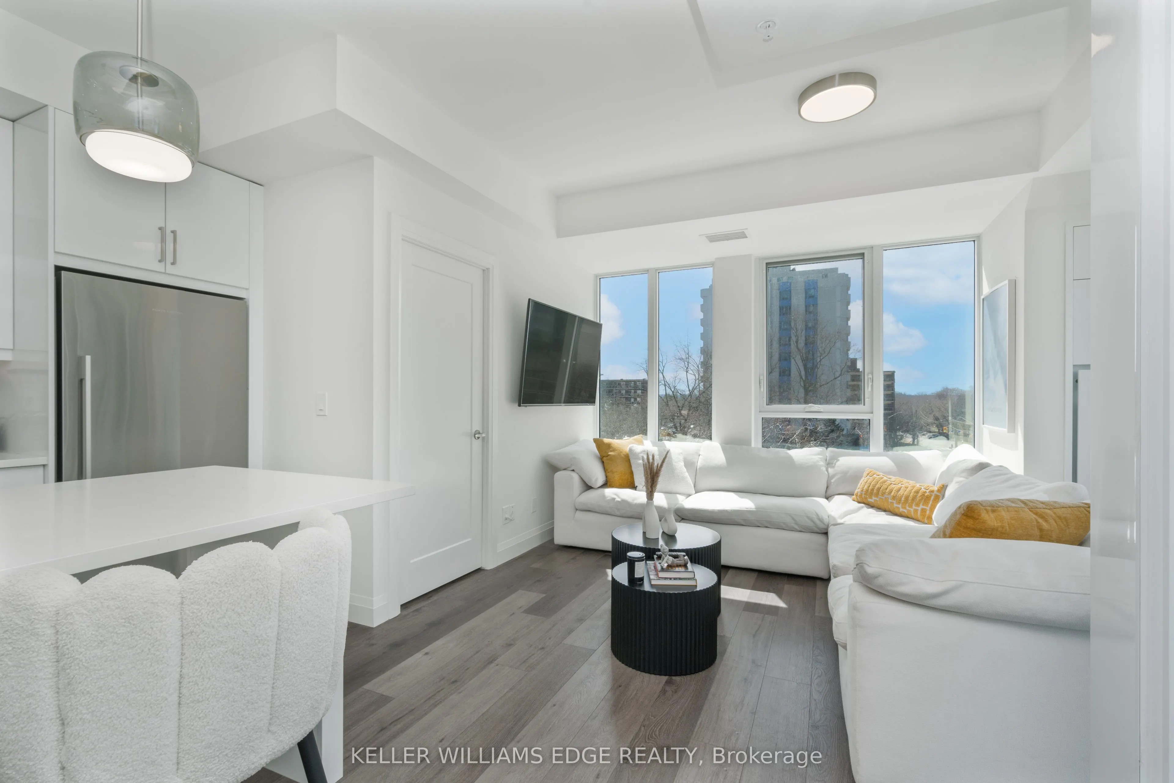 500 Brock Avenue, #402